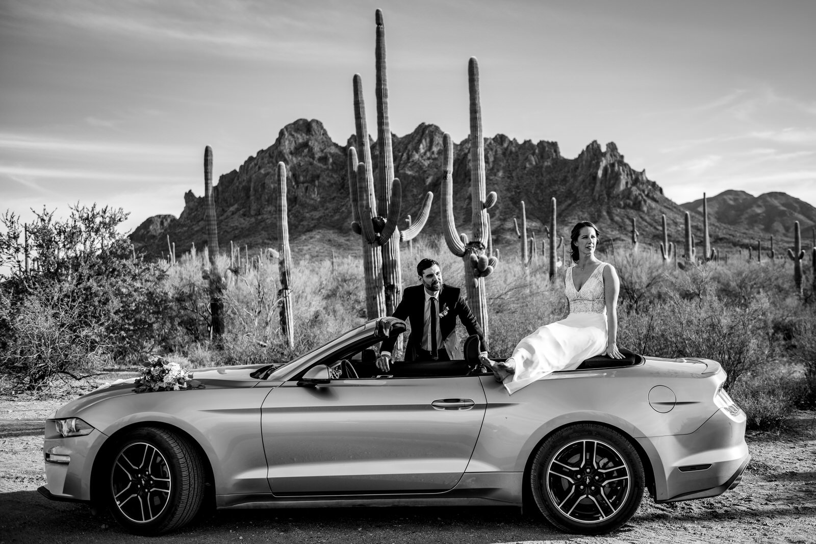 ArizonaElopement-SaguaroNationalPark-CarolineandLuke-Saguaro-5981.jpg