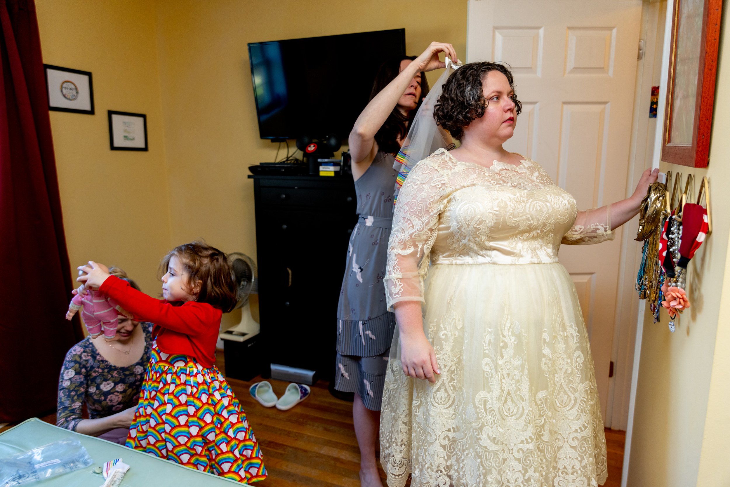 Maryland-Backyard-Vow-Renewal-Jen&Jenna-Getting-Ready-7827.jpg