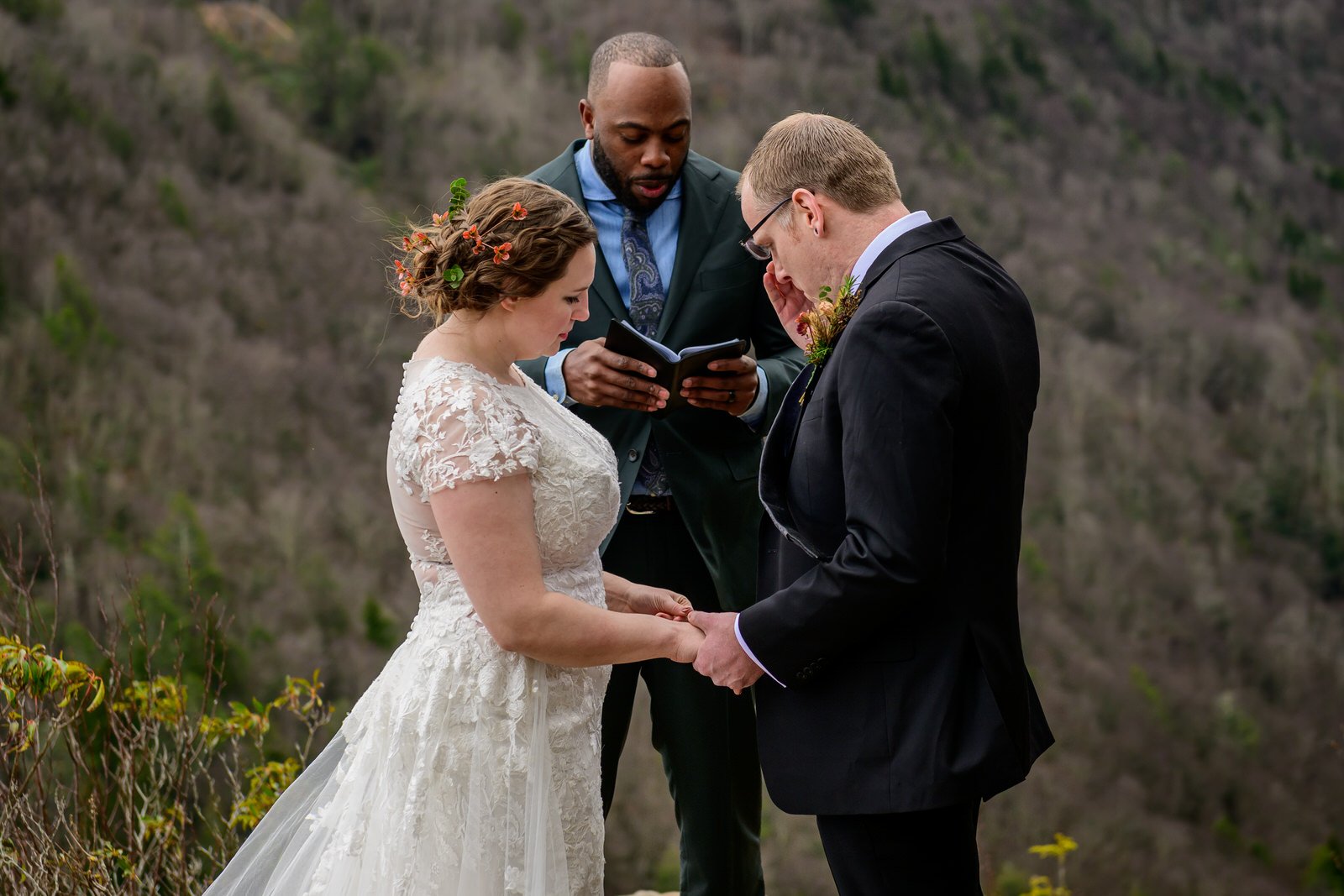 Blackwater-Falls-West-Virginia-Elopement-Sara & Eric - Ceremony - Feb- 2024- Love-and-adventure-photography-2647.jpg