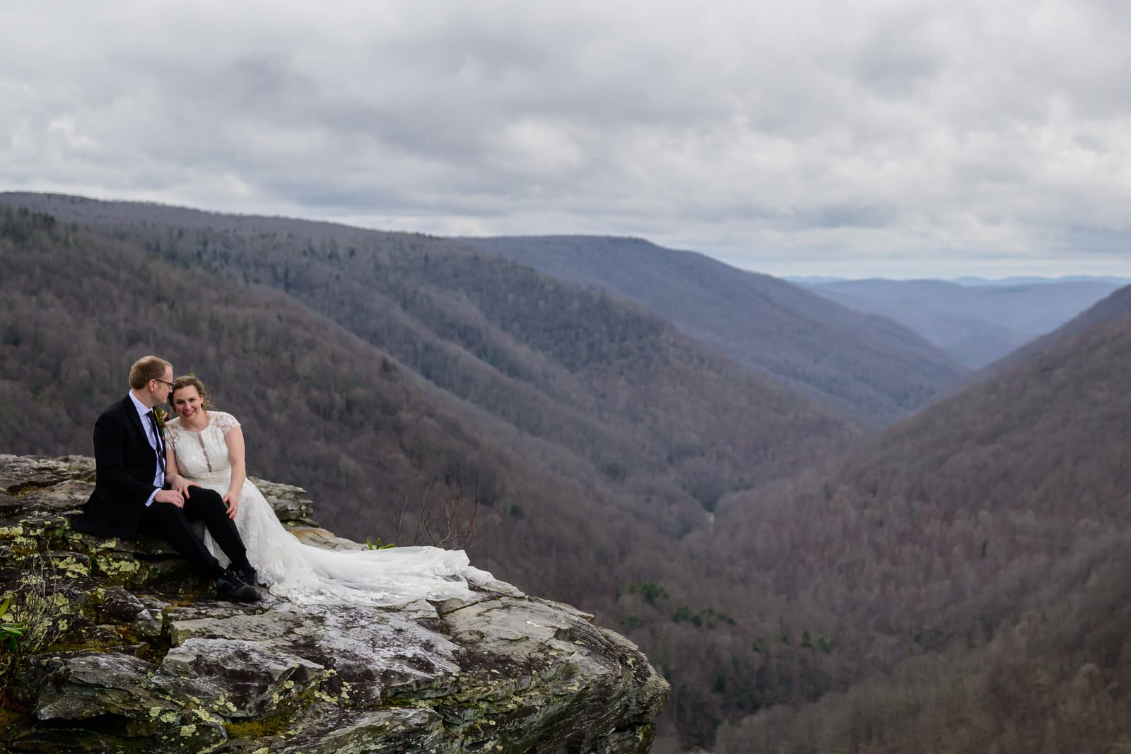 Blackwater-Falls-West-Virginia-Elopement-Sara & Eric -Pendleton-Point- Feb- 2024- Love-and-adventure-photography-4420.jpg