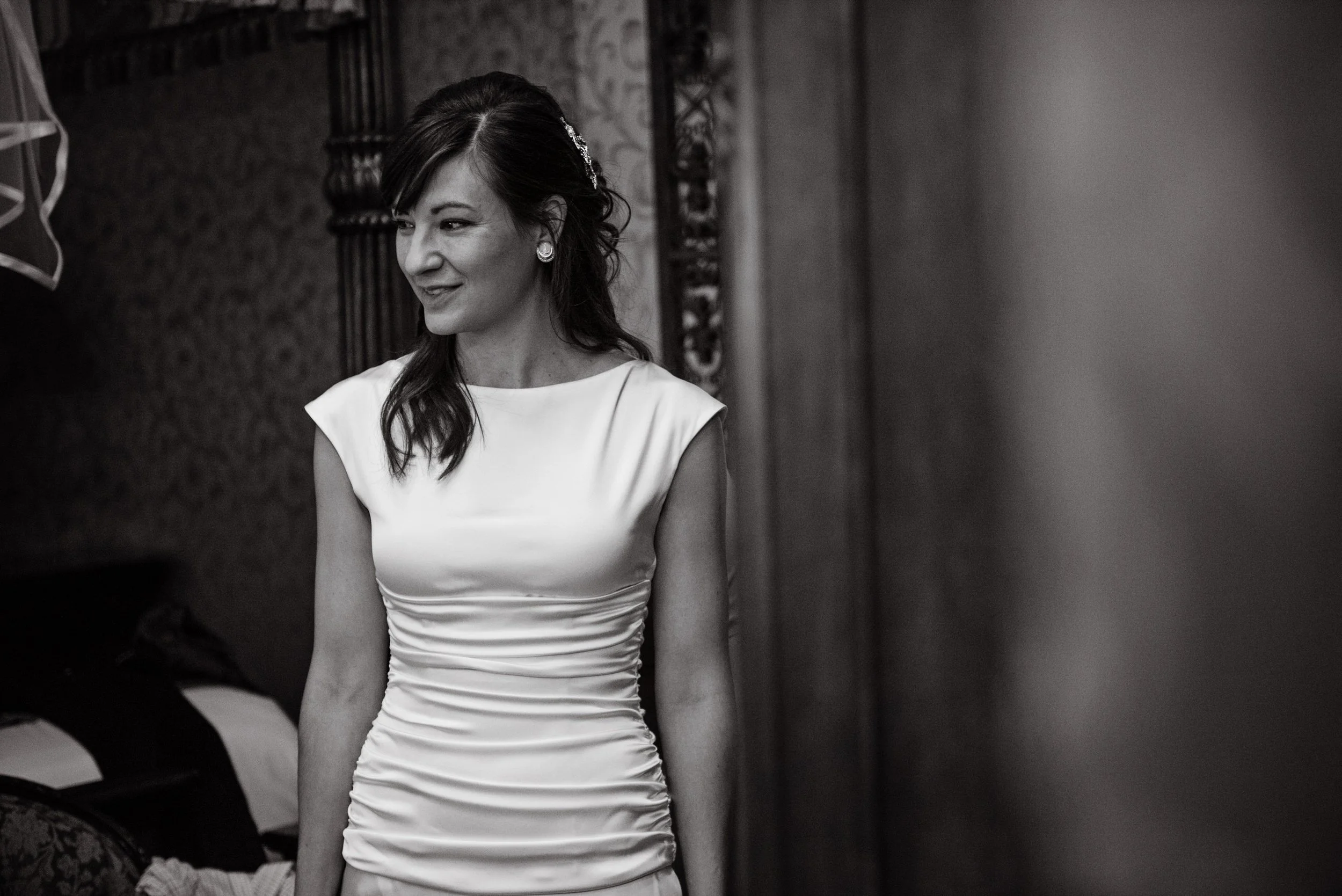 GramercyMansion-Ali&Peter-GettingReady-99.jpg