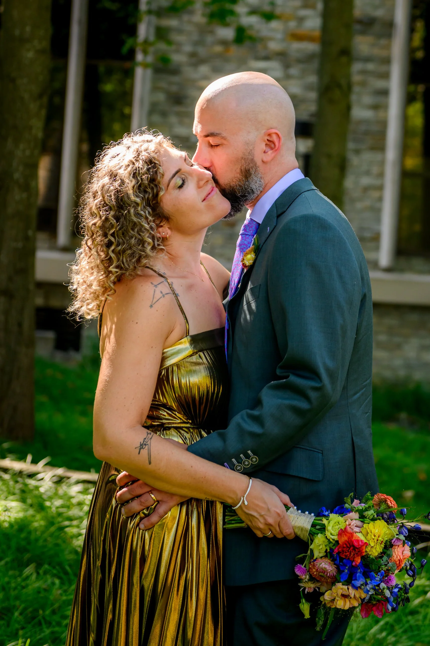Backyard-Baltimore-Wedding-Portraits-Taryn-and-Evan-8566.jpg