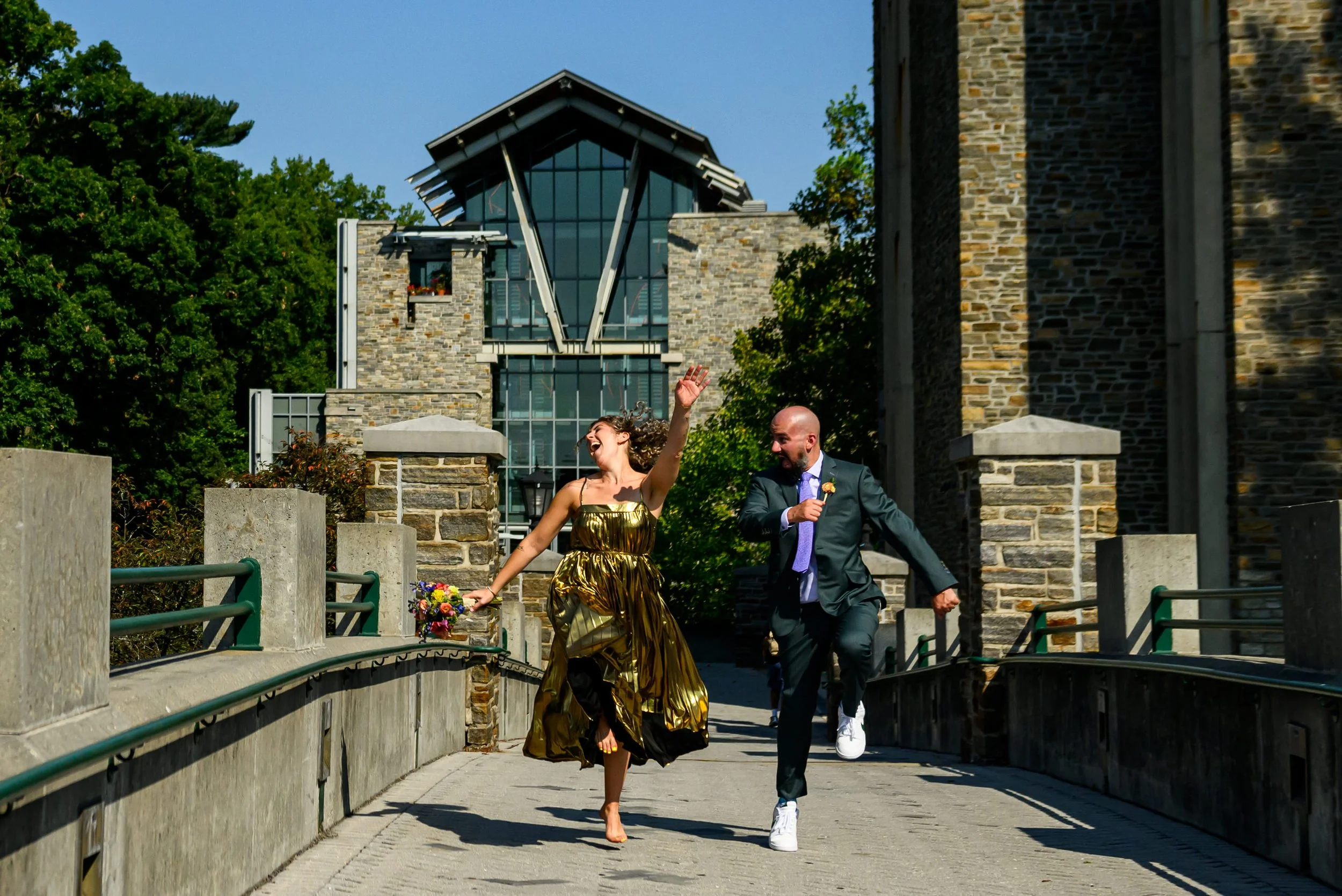 Backyard-Baltimore-Wedding-Portraits-Taryn-and-Evan-8706.jpg