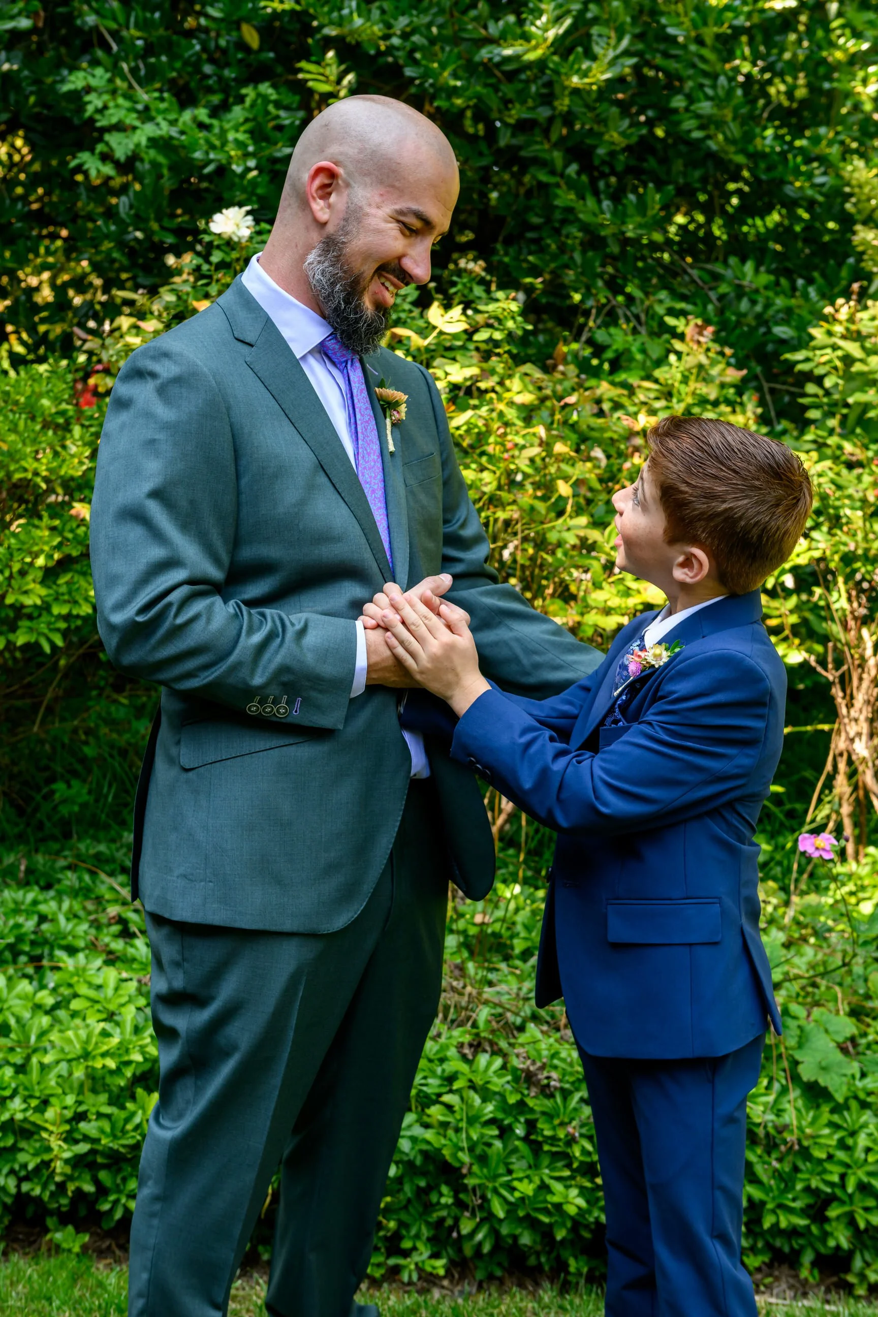 Backyard-Baltimore-Wedding-Family-Portraits-Taryn-and-Evan-5486.jpg