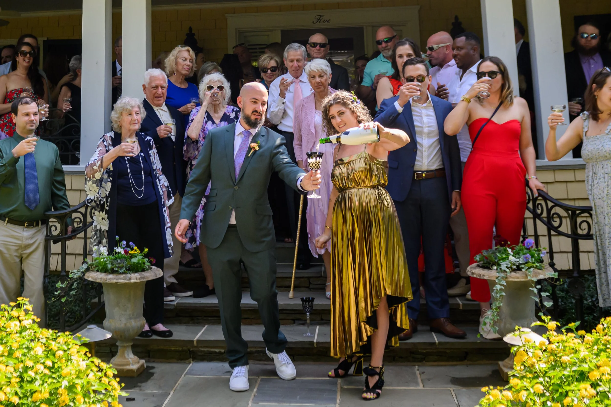 Backyard-Baltimore-Wedding-Family-Portraits-Taryn-and-Evan-7377.jpg