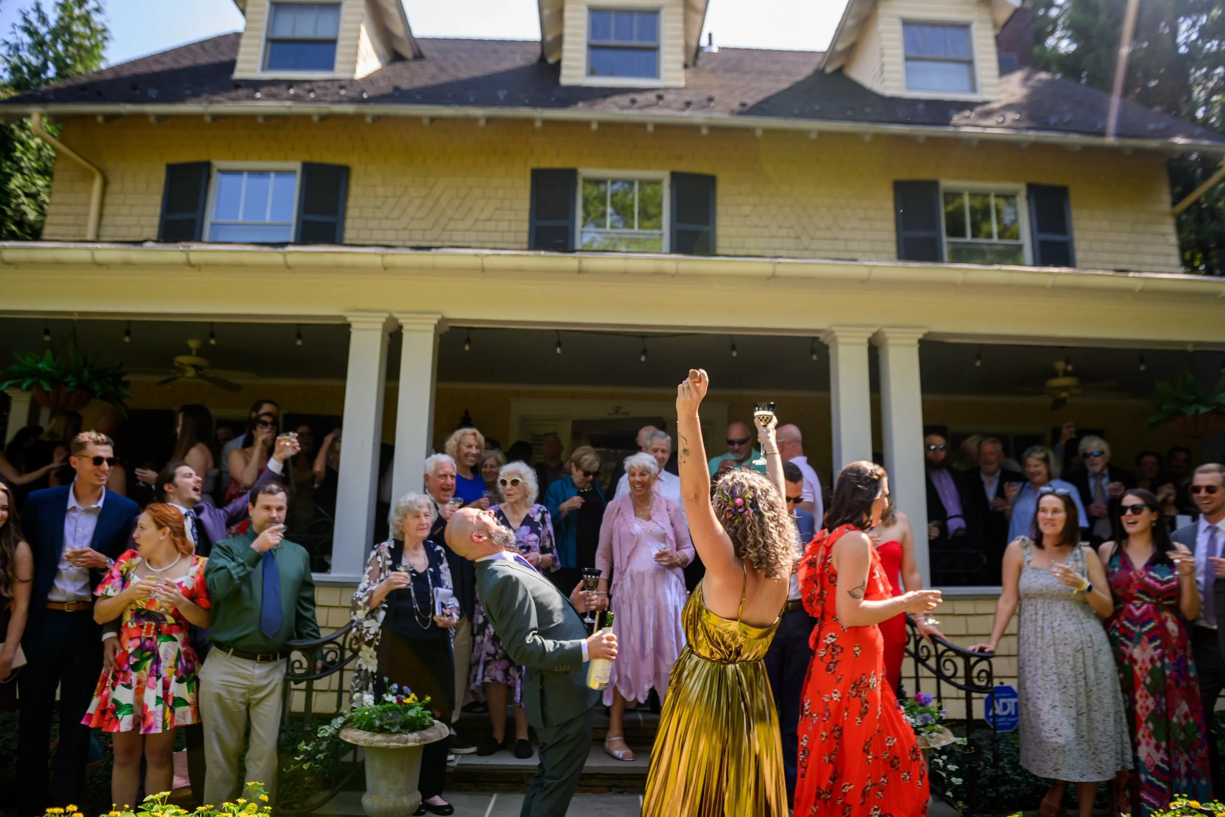 Backyard-Baltimore-Wedding-Family-Portraits-Taryn-and-Evan-7500.jpg