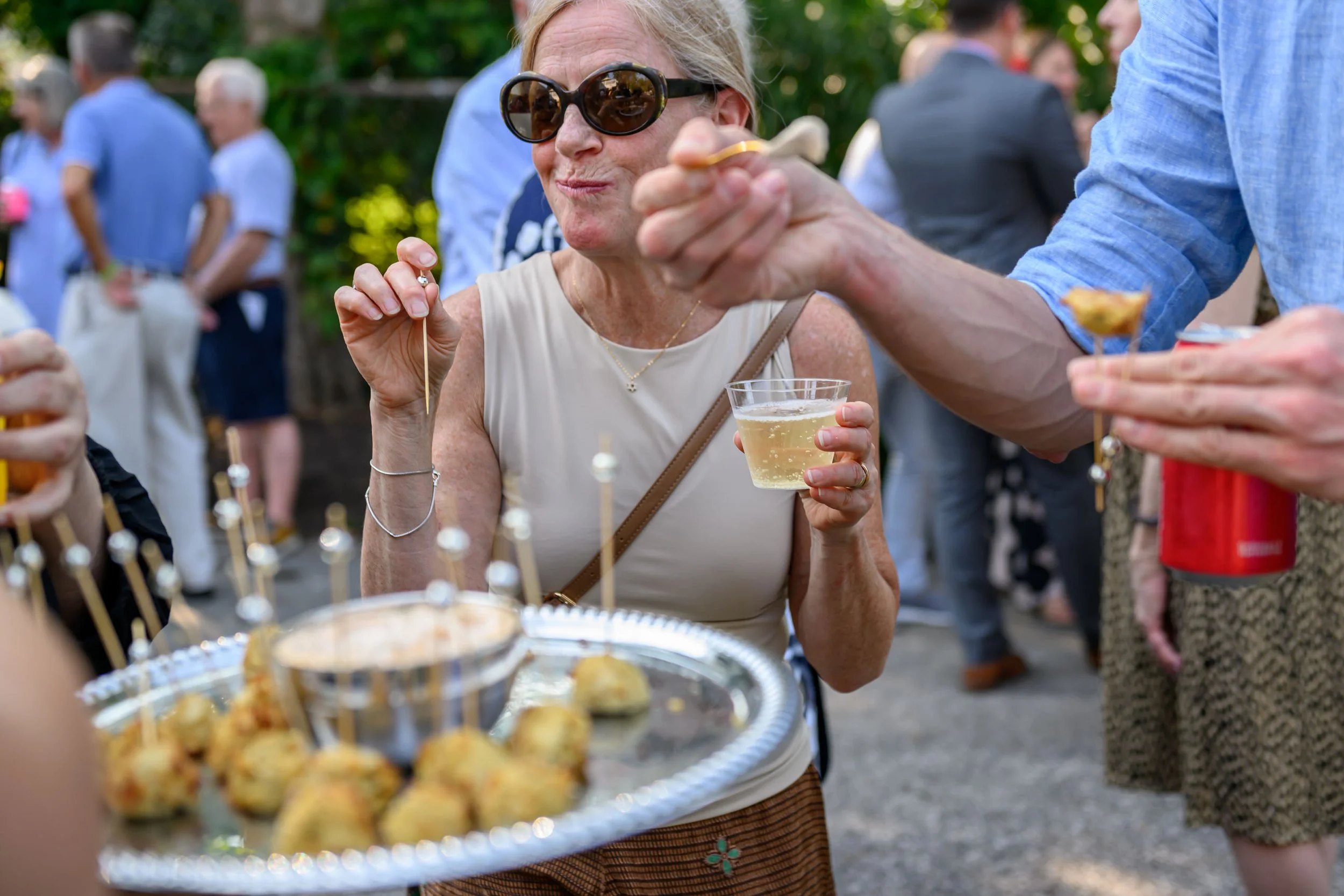 Backyard-Baltimore-Wedding-Pig-Roast-Taryn-and-Evan-9303.jpg