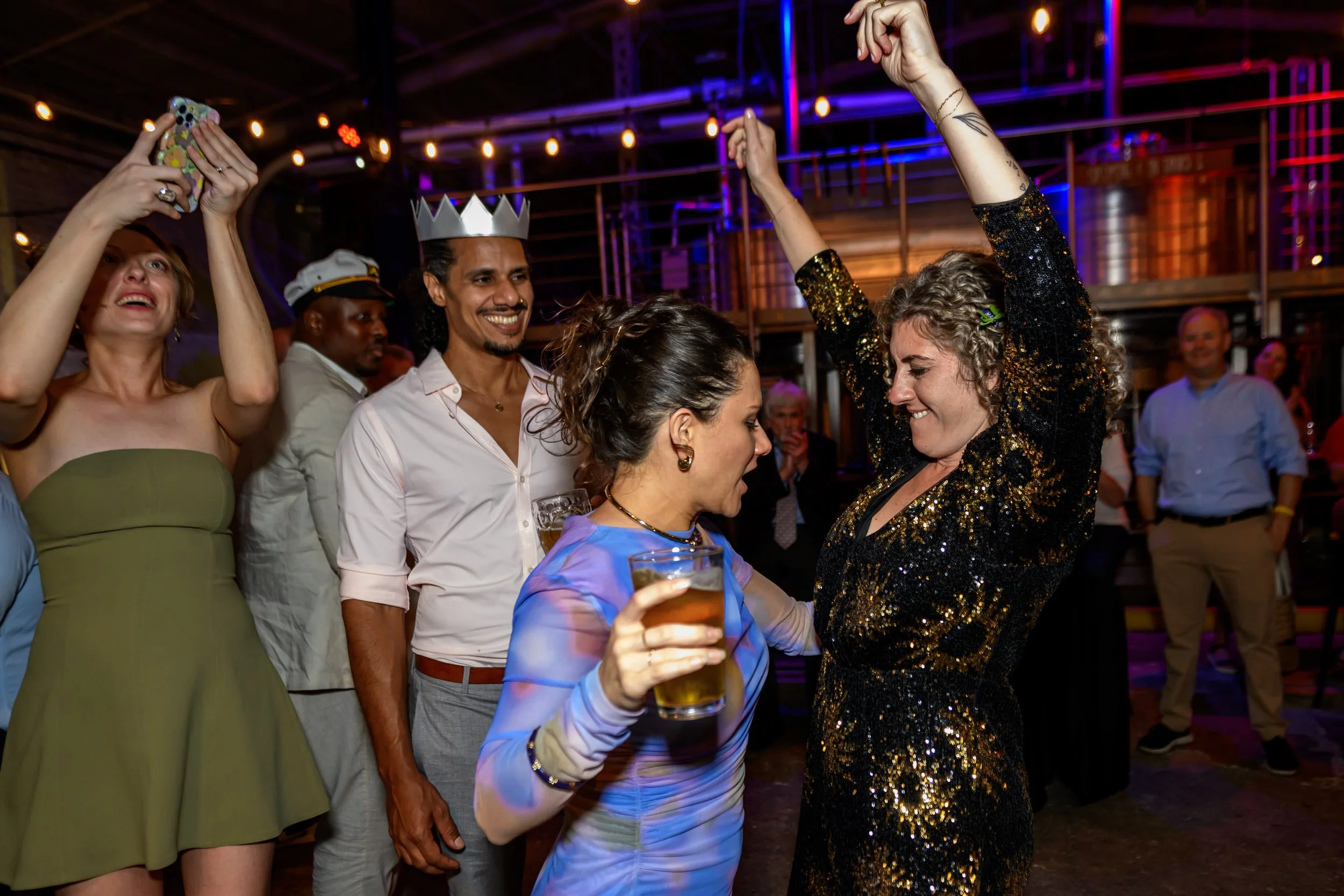 Backyard-Baltimore-Wedding-Brewery-Taryn-and-Evan-1809.jpg