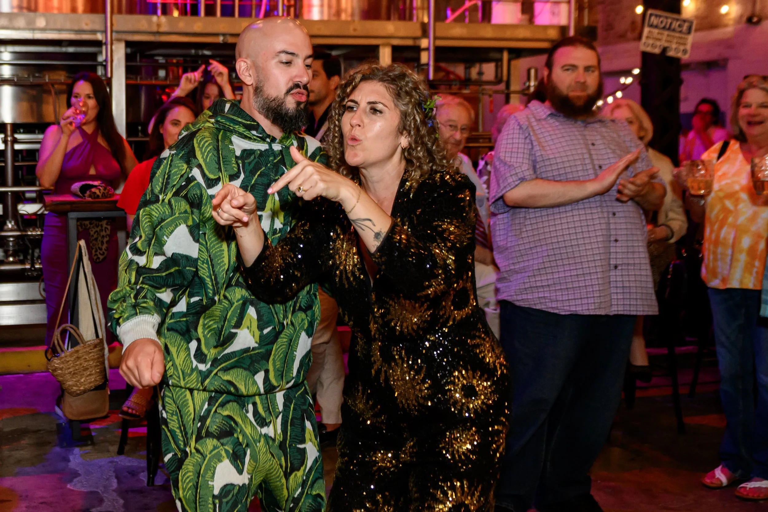 Backyard-Baltimore-Wedding-Brewery-Taryn-and-Evan-1821.jpg