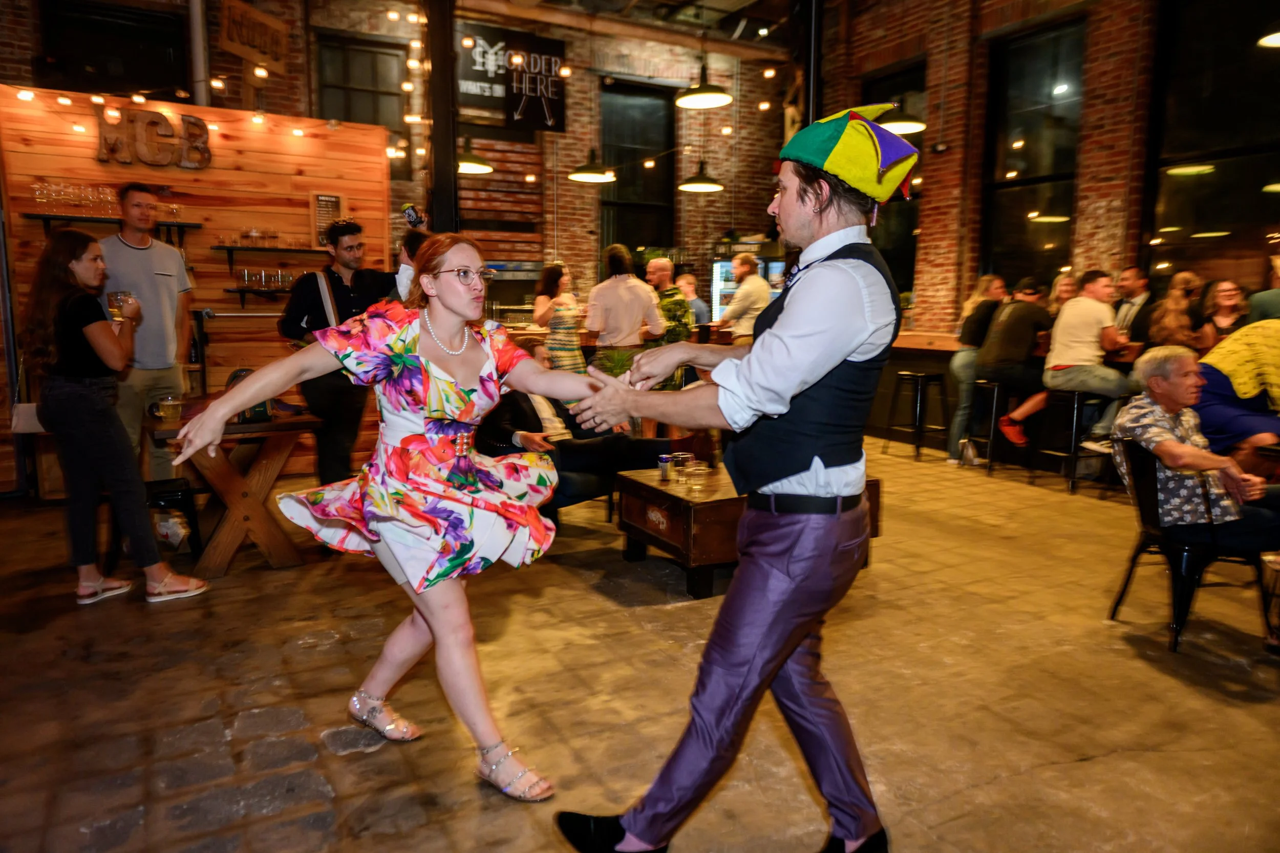 Backyard-Baltimore-Wedding-Brewery-Taryn-and-Evan-1901.jpg
