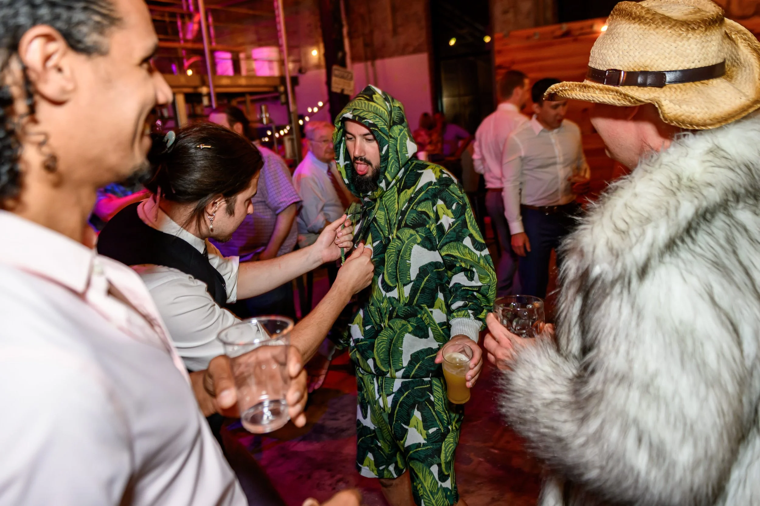 Backyard-Baltimore-Wedding-Brewery-Taryn-and-Evan-2419.jpg