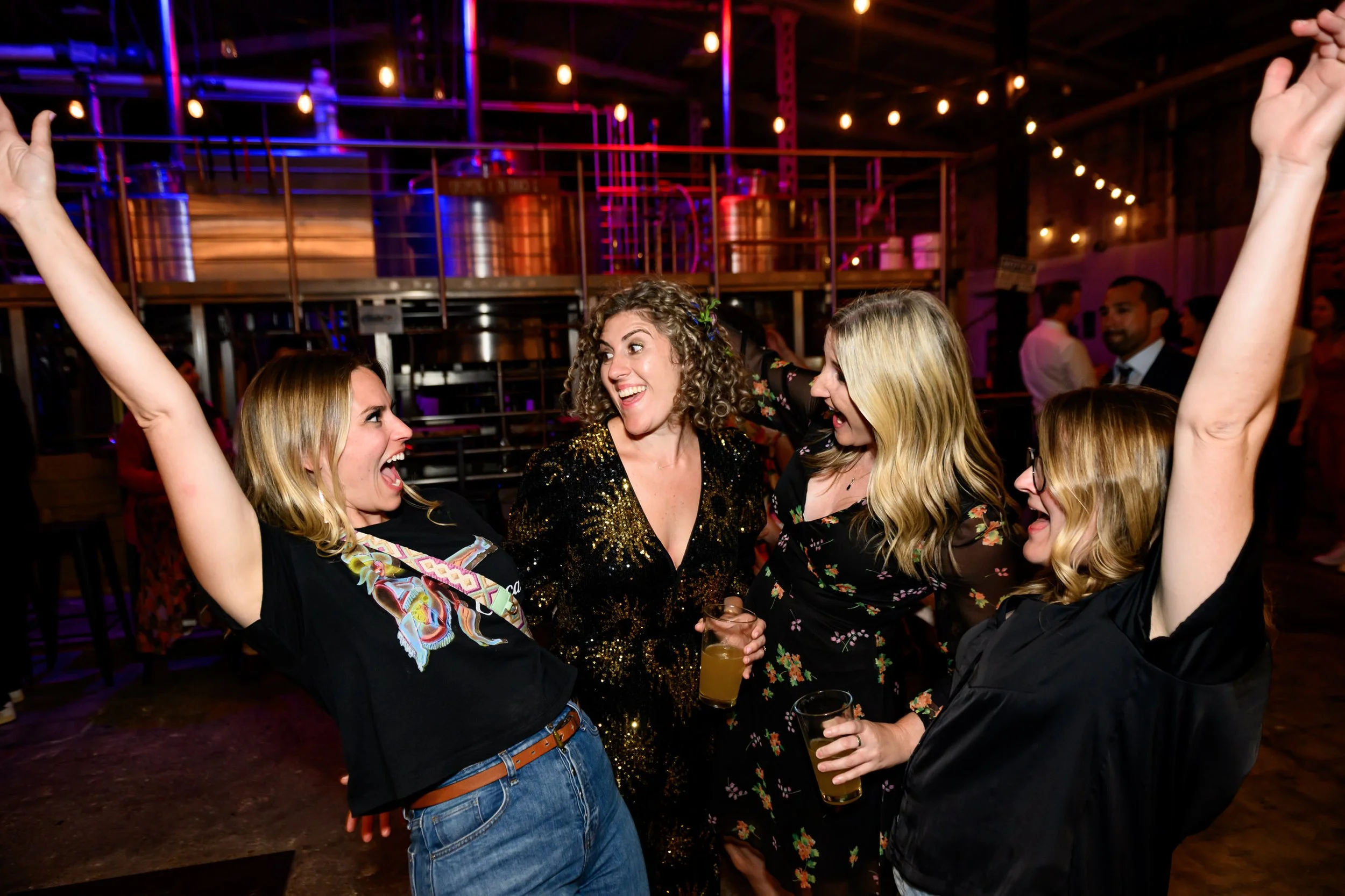 Backyard-Baltimore-Wedding-Brewery-Taryn-and-Evan-3849.jpg