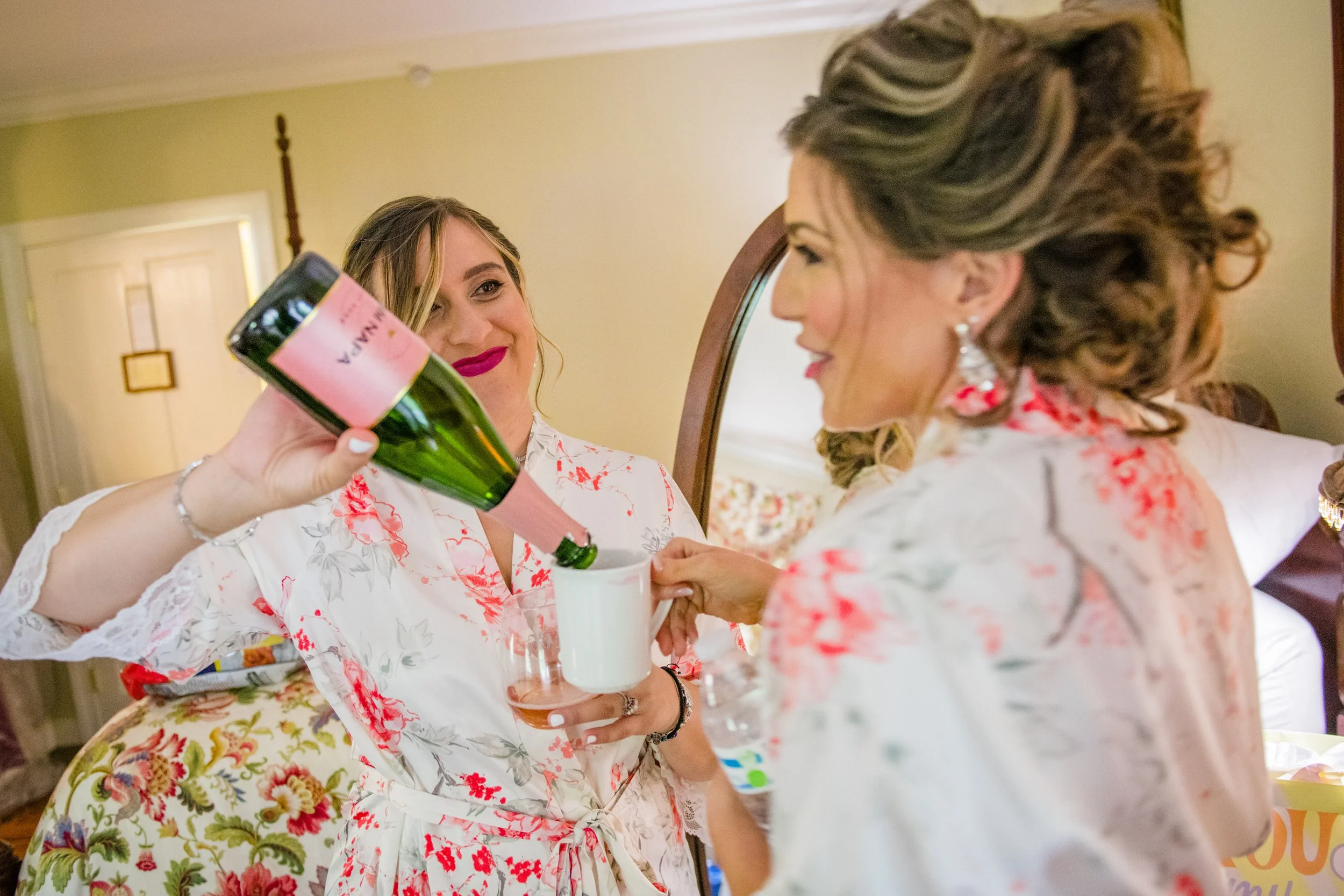 KentManorInnWedding-Marissa&Raed-GettingReady-0559.jpg
