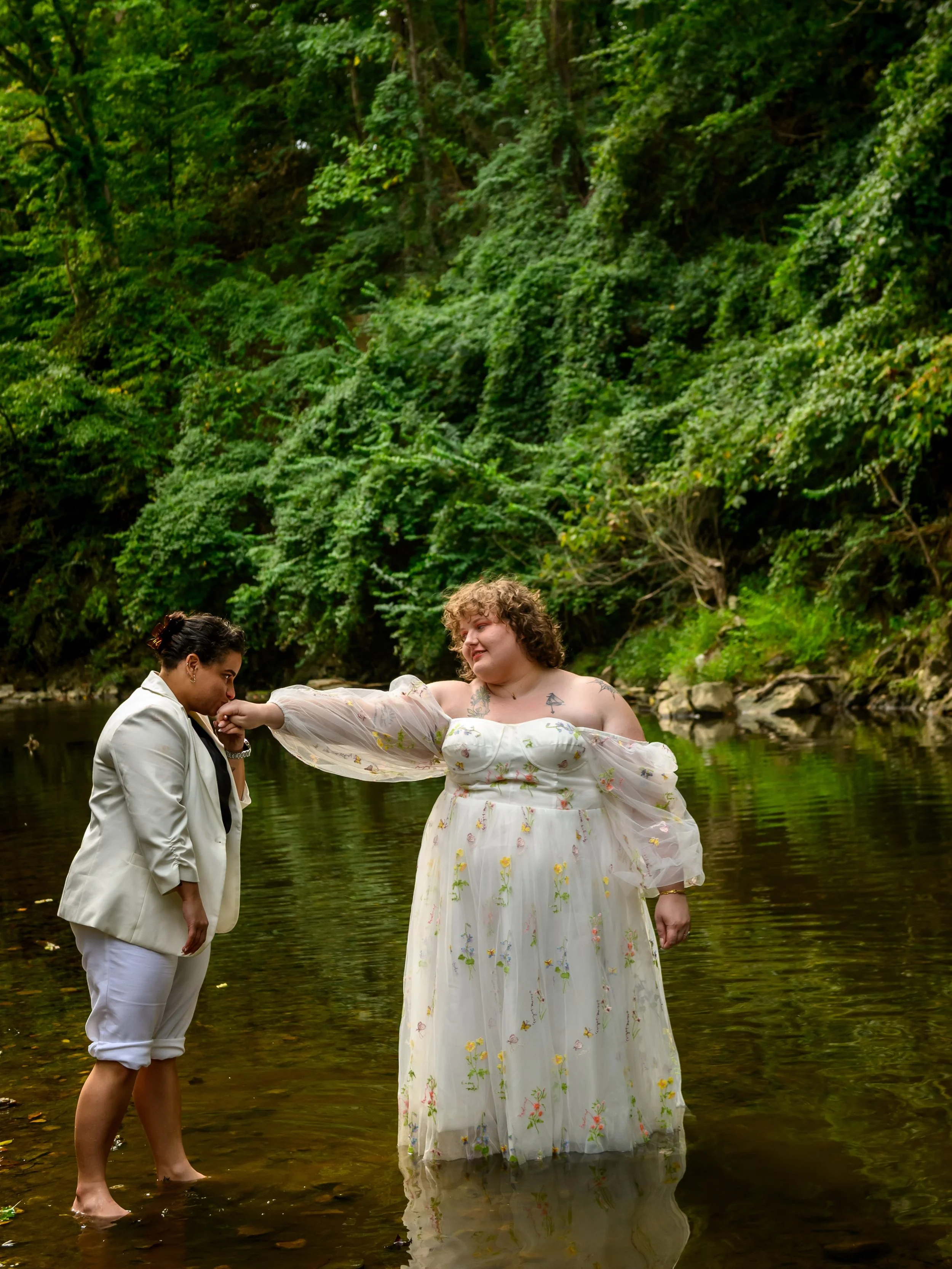 POV: You planned a wedding in Washington, D.C. and accidentally got two completely different worlds. 🌲🏛️

Briar &amp; Rosemary&rsquo;s day went from deep-in-the-woods fairy tale to &ldquo;oh right, we&rsquo;re in the nation&rsquo;s capital&rdquo; r