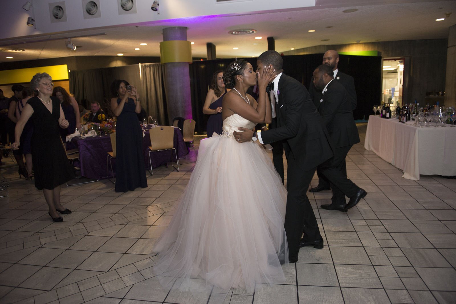 BaltimoreAquariumWedding-L'Oreal&Jeff1412.jpg