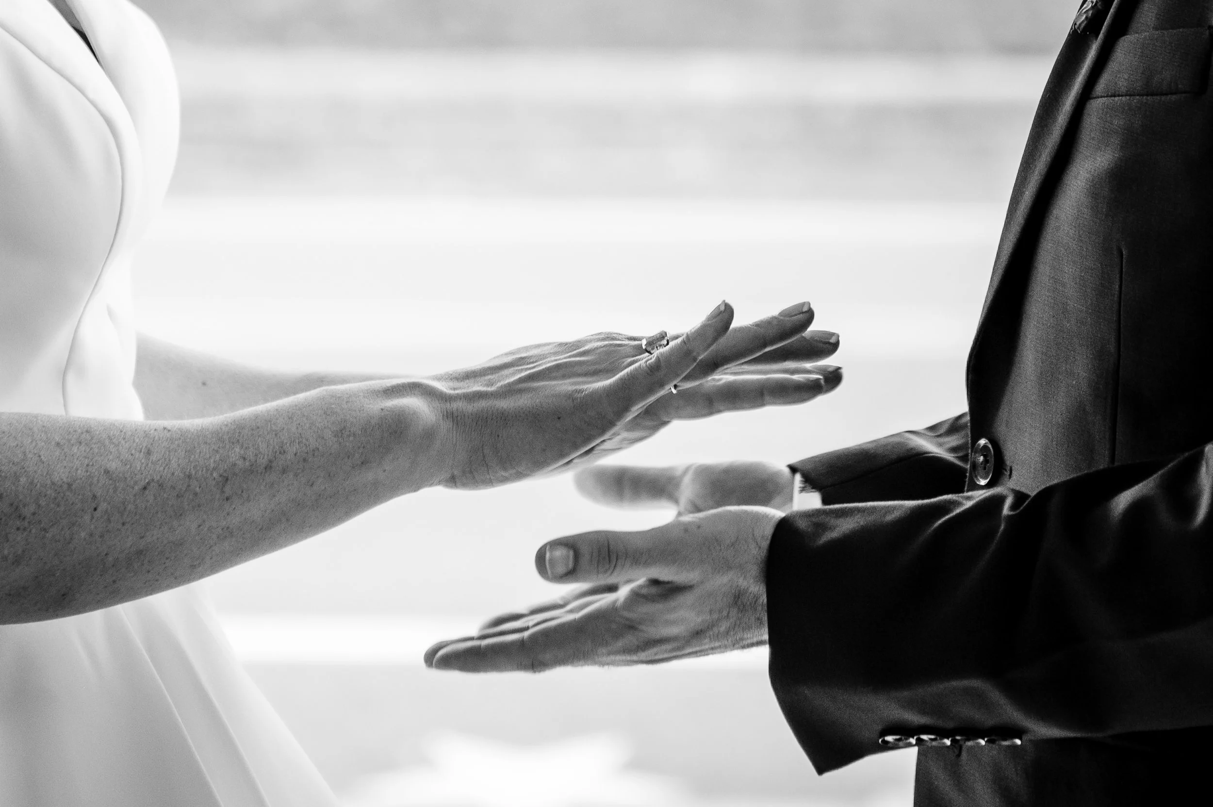 Cloverdale_Barn_Wedding_Virginia_Farm_Wedding_Lindsey&Brett_First_Look-2380.jpg