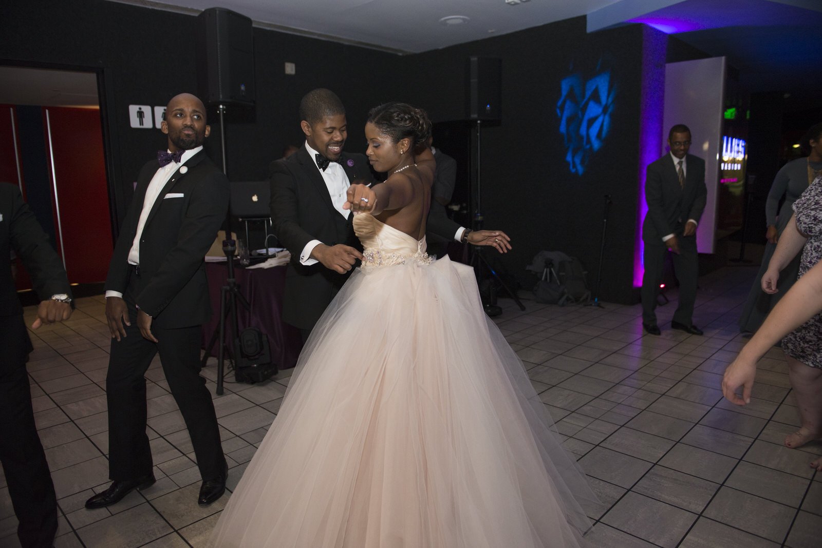 BaltimoreAquariumWedding-L'Oreal&Jeff1409.jpg