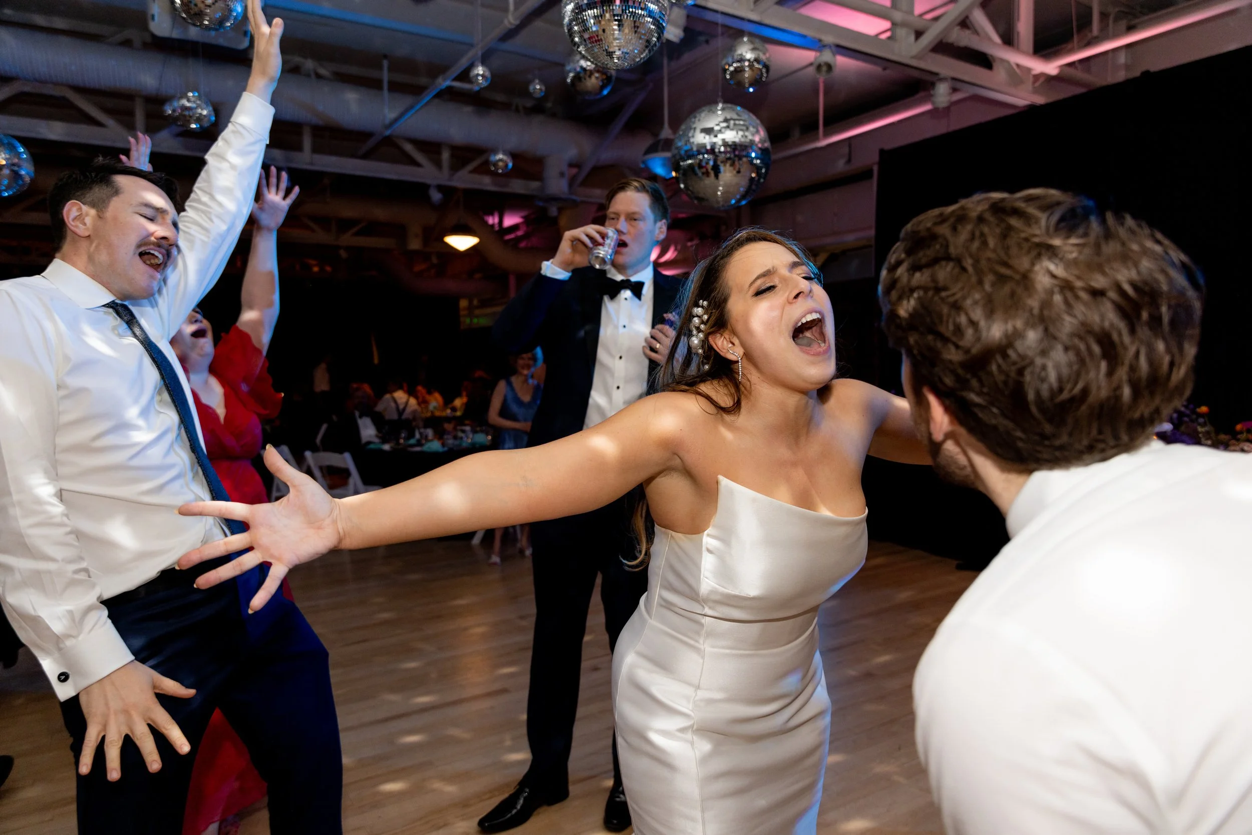 American_Visionary_Museum_Baltimore_Wedding_Allison&Dan_Reception-4355.jpg