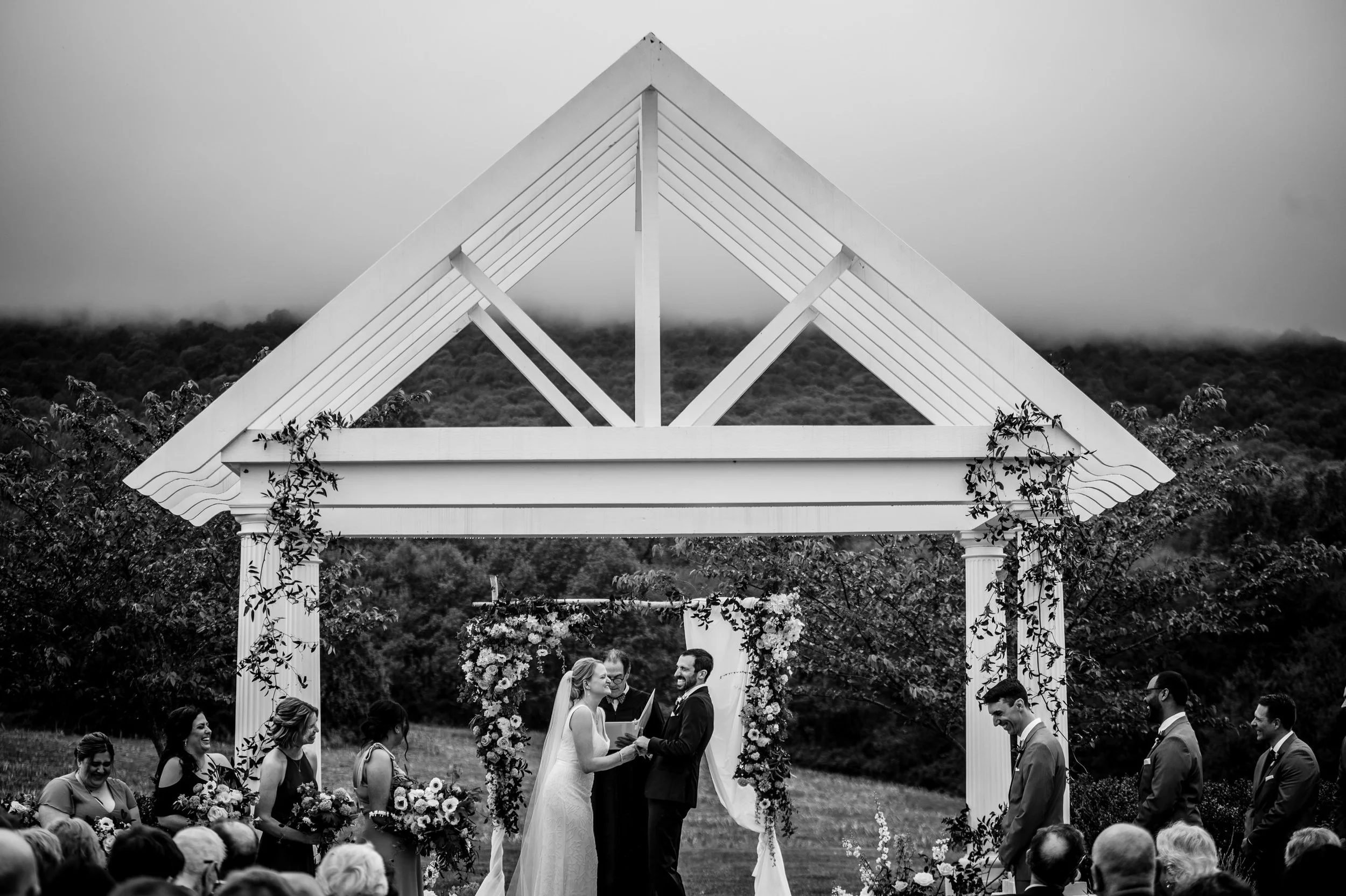 Springfield_Manor_Wedding_Sarah&Kevin_Outdoor_Ceremony-0985.jpg