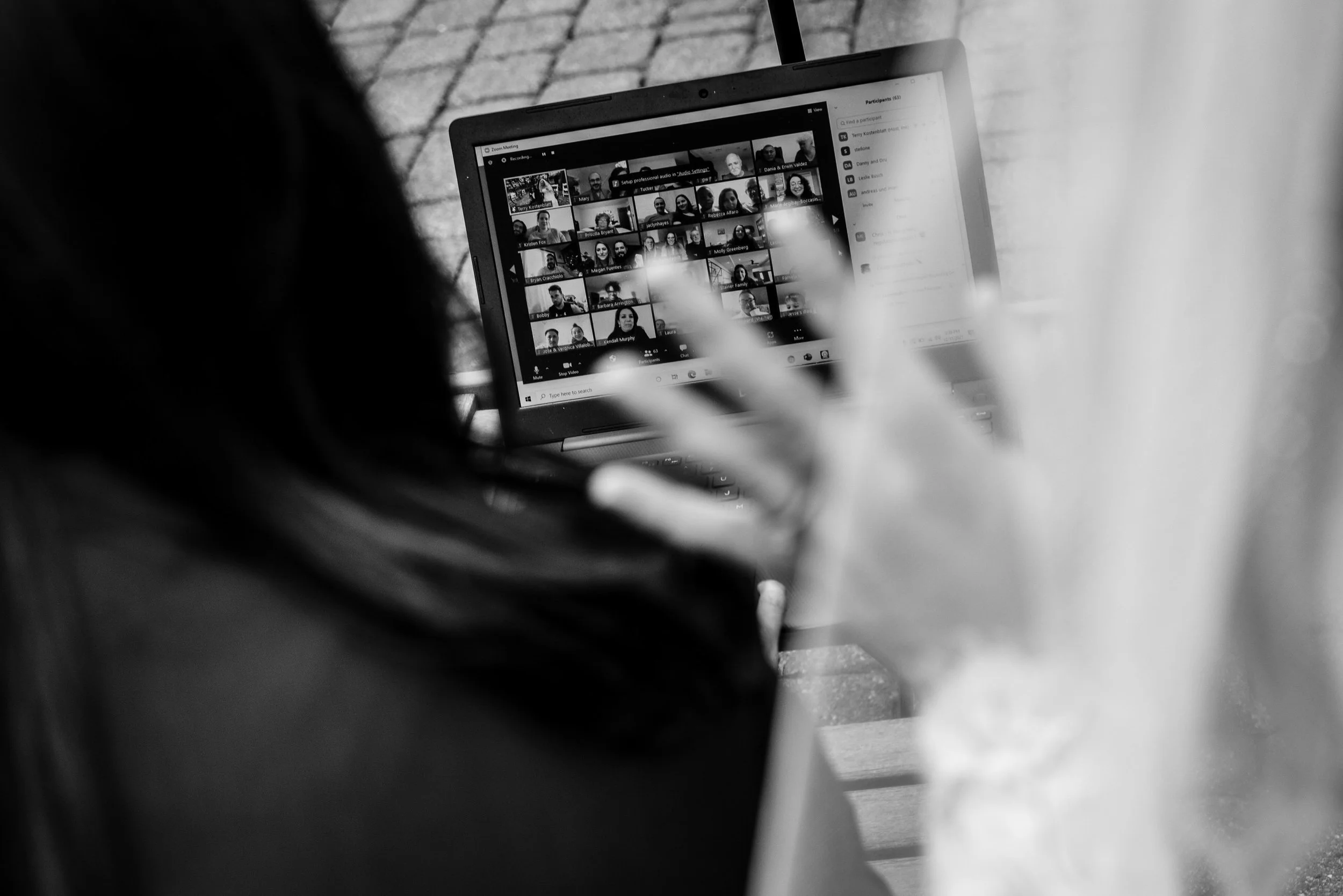 Backyard_New_York_Elopement_Jess&Chris_Ceremony-7307.jpg
