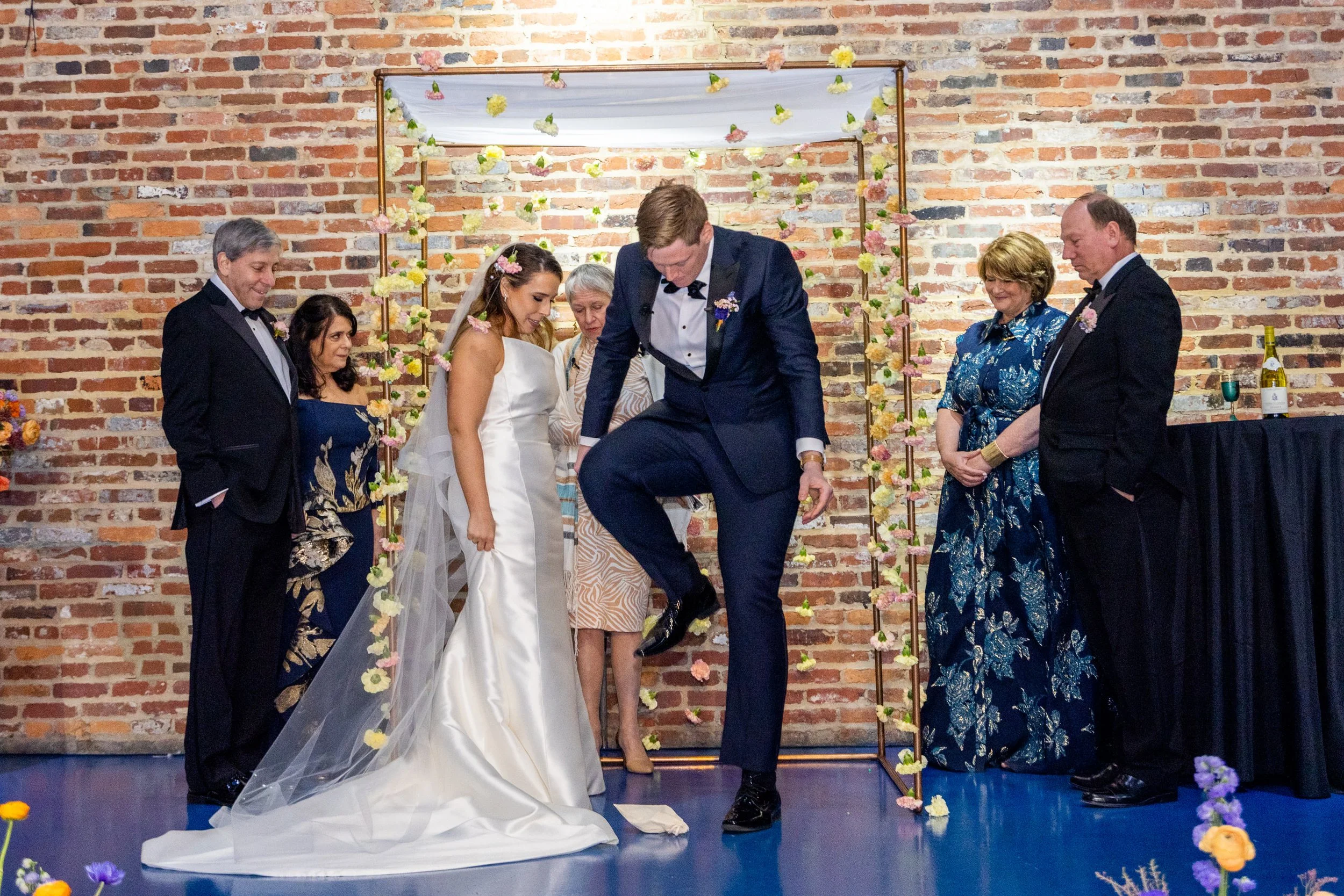 American_Visionary_Museum_Baltimore_Wedding_Allison&Dan_Ceremony-0456.jpg