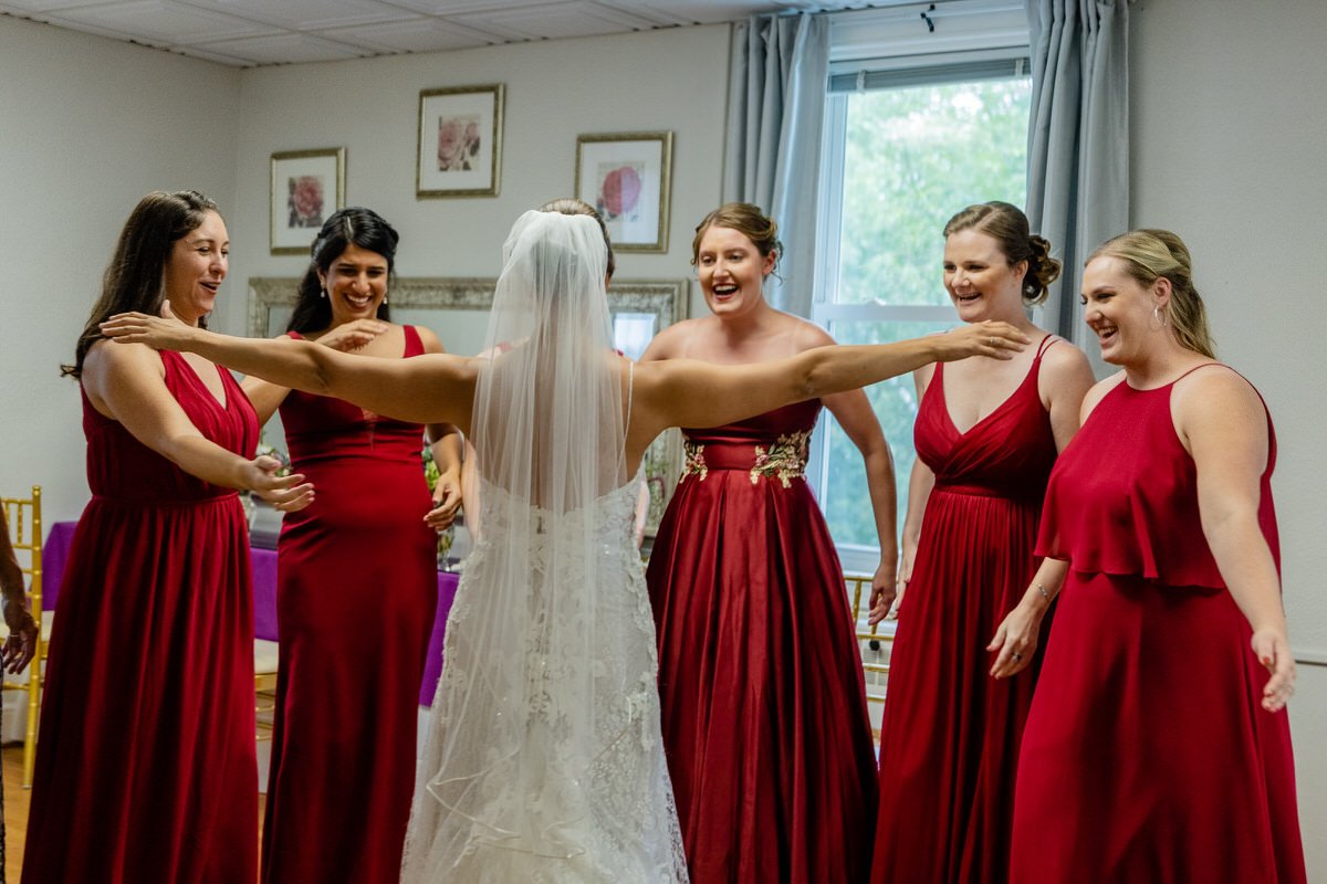 Overhills_Mansion_Maryland_Wedding_Photography_Jori&Aaron_GettingReady-1645.jpg