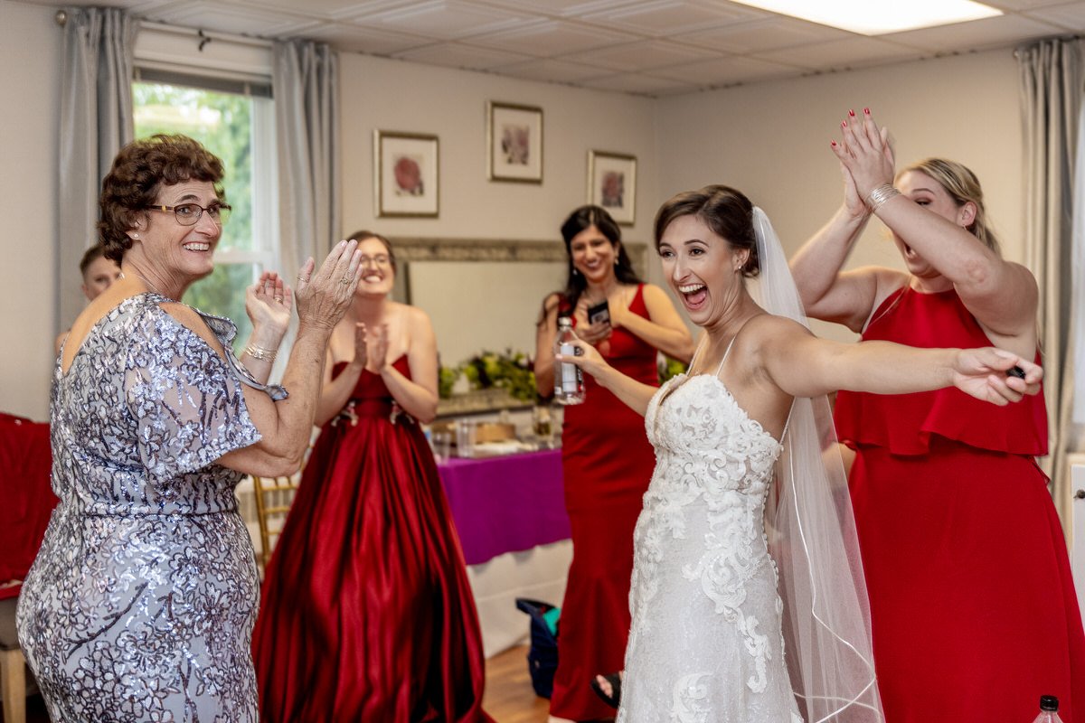 Overhills_Mansion_Wedding_Jori&Aaron_GettingReady-3164.jpg