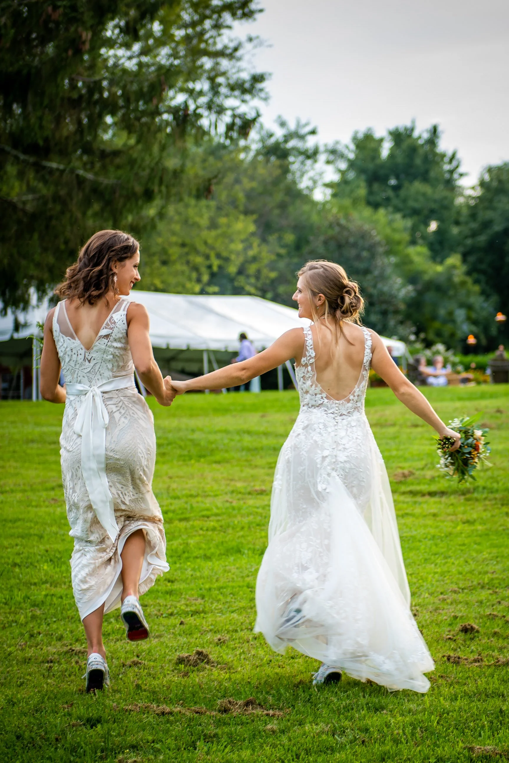 VirginiaBackyardWedding-Hannah&Anna-3062.jpg