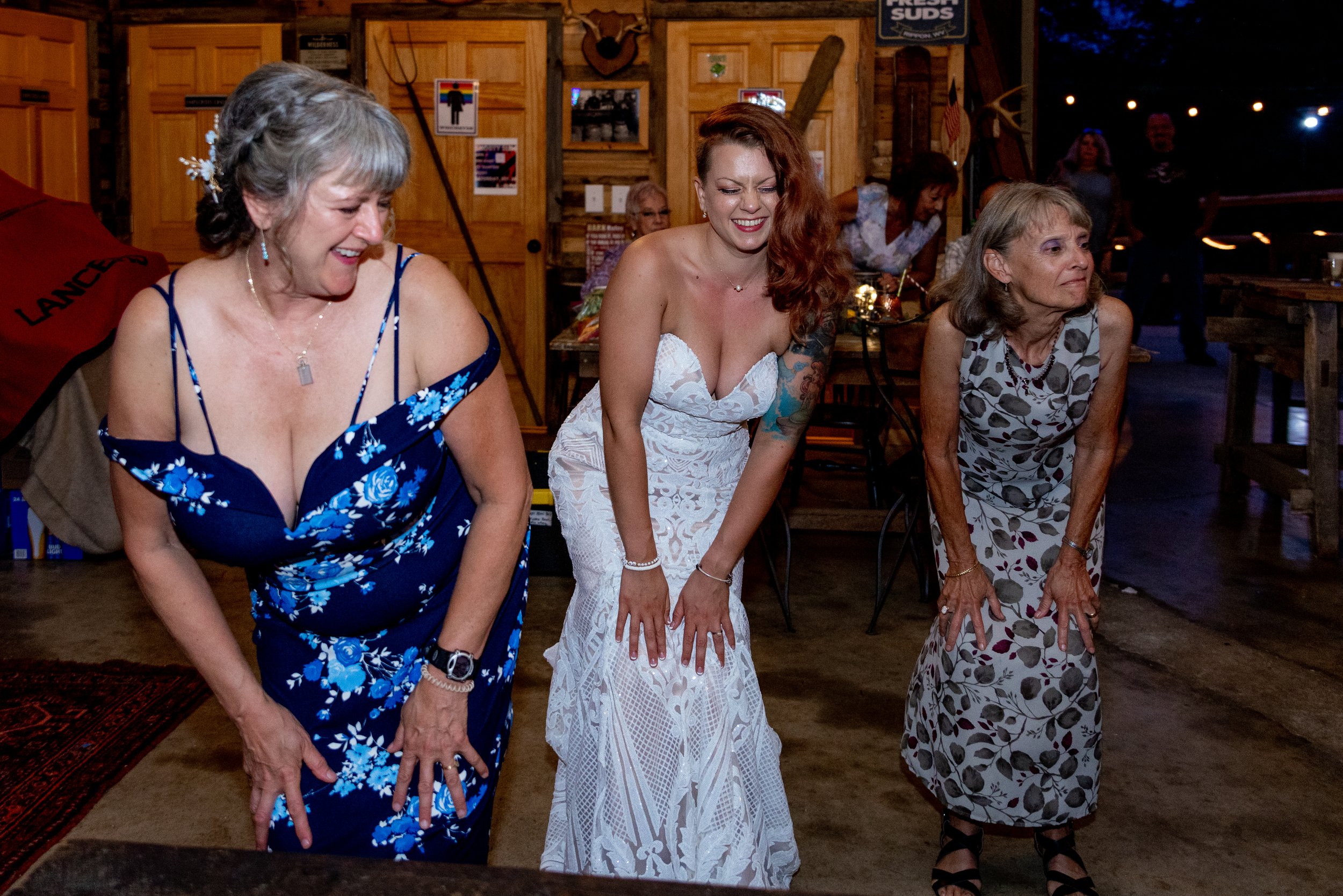 West_Virginia_Wedding_Rachelle&Chris_Love_and_Adventure_Photography_Reception-6026.jpg