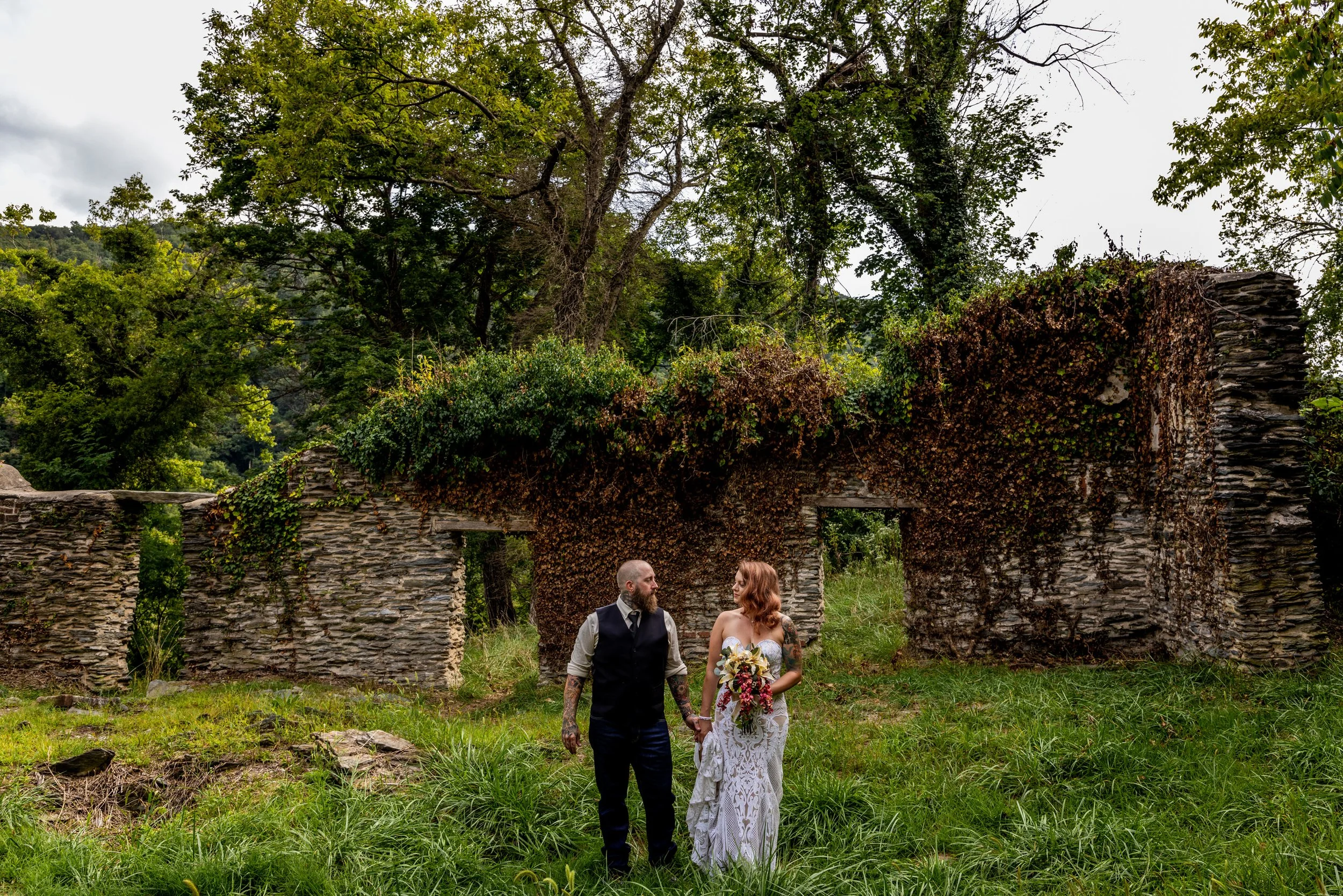 West_Virginia_Wedding_Rachelle&Chris_Love_and_Adventure_Photography-1888.jpg
