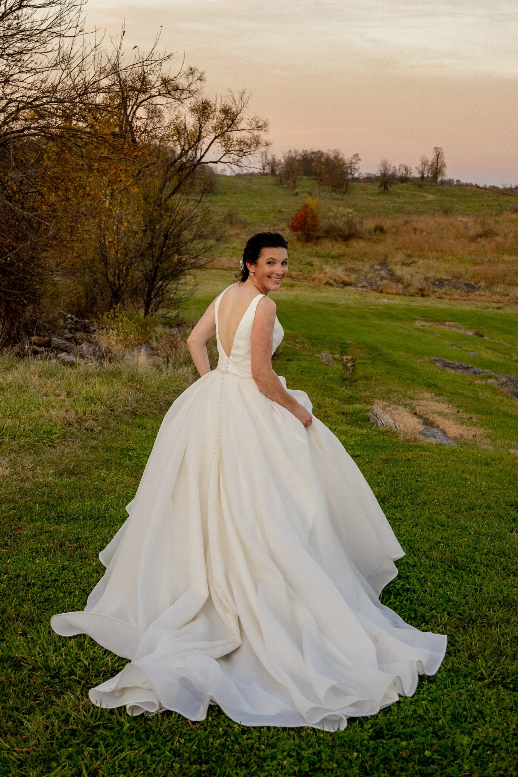 Cloverdale_Barn_Wedding_Virginia_Farm_Wedding_Lindsey&Brett_Portraits-1486.jpg