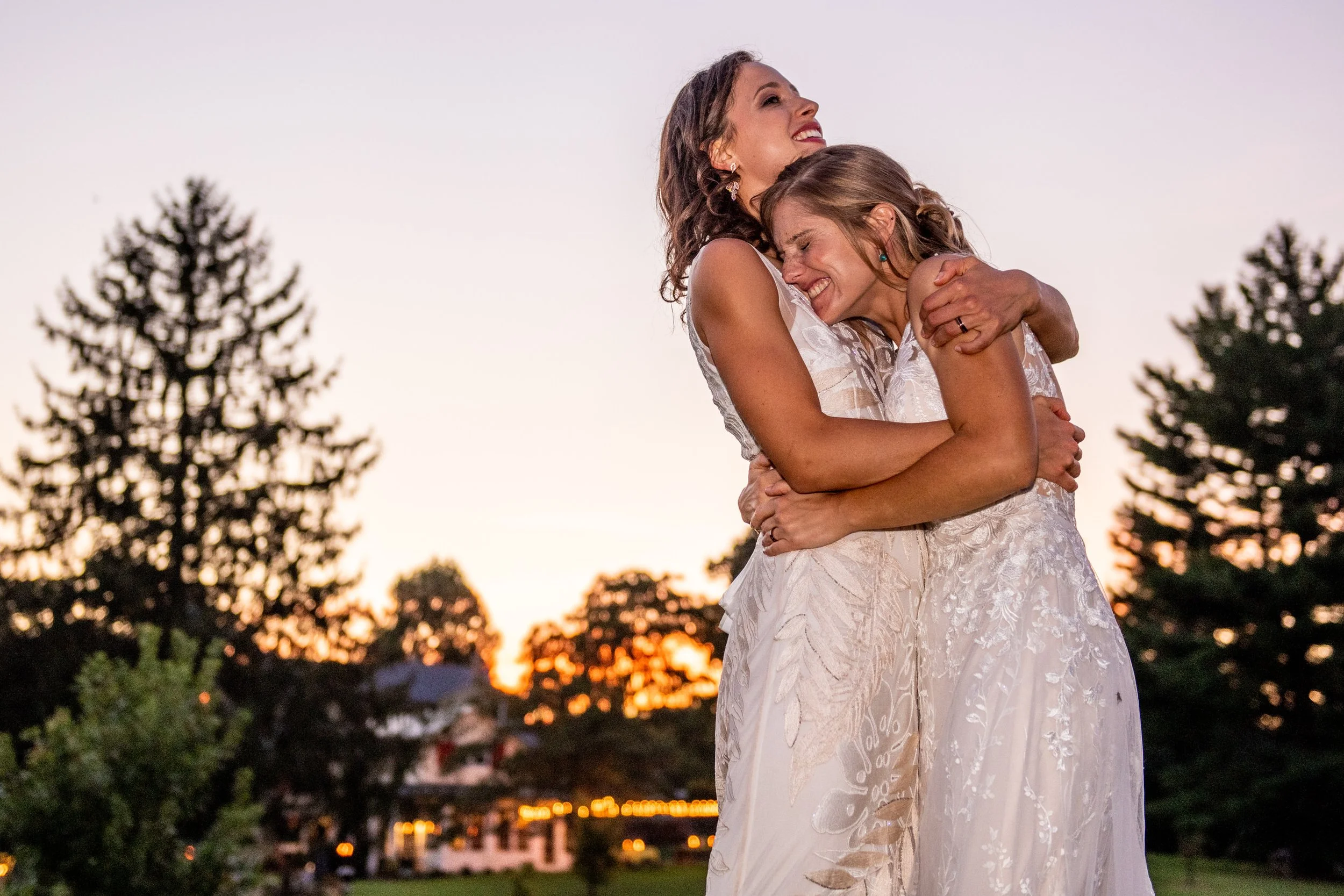 VirginiaBackyardWedding-Hannah&Anna-4012.jpg