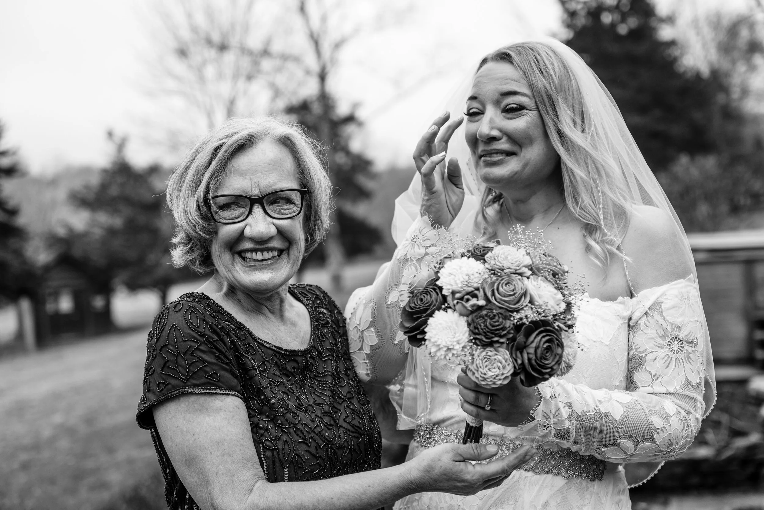 Backyard_New_York_Elopement_Jess&Chris_Family-7715.jpg