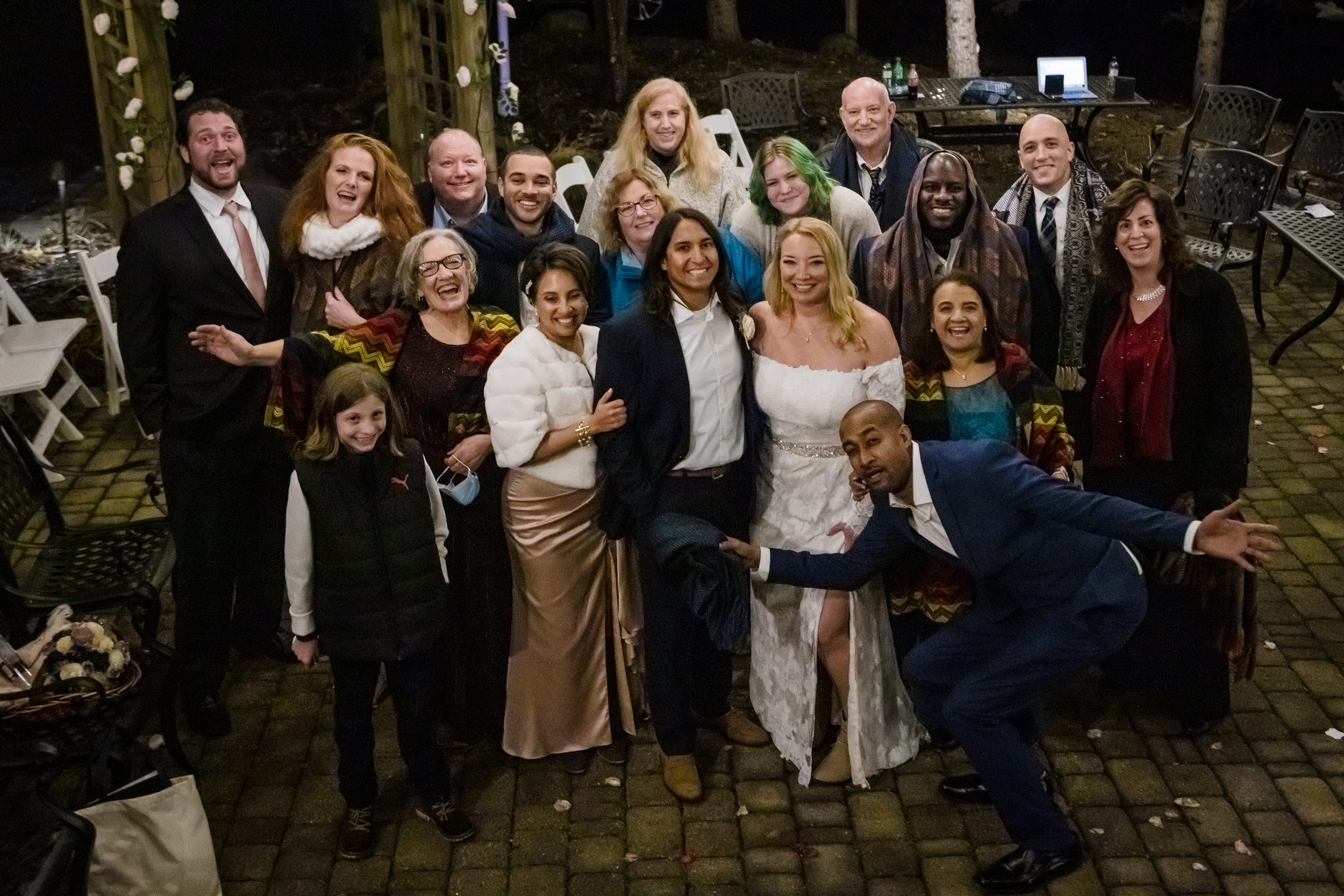 Backyard_New_York_Elopement_Jess&Chris_Dance_Party-8649.jpg