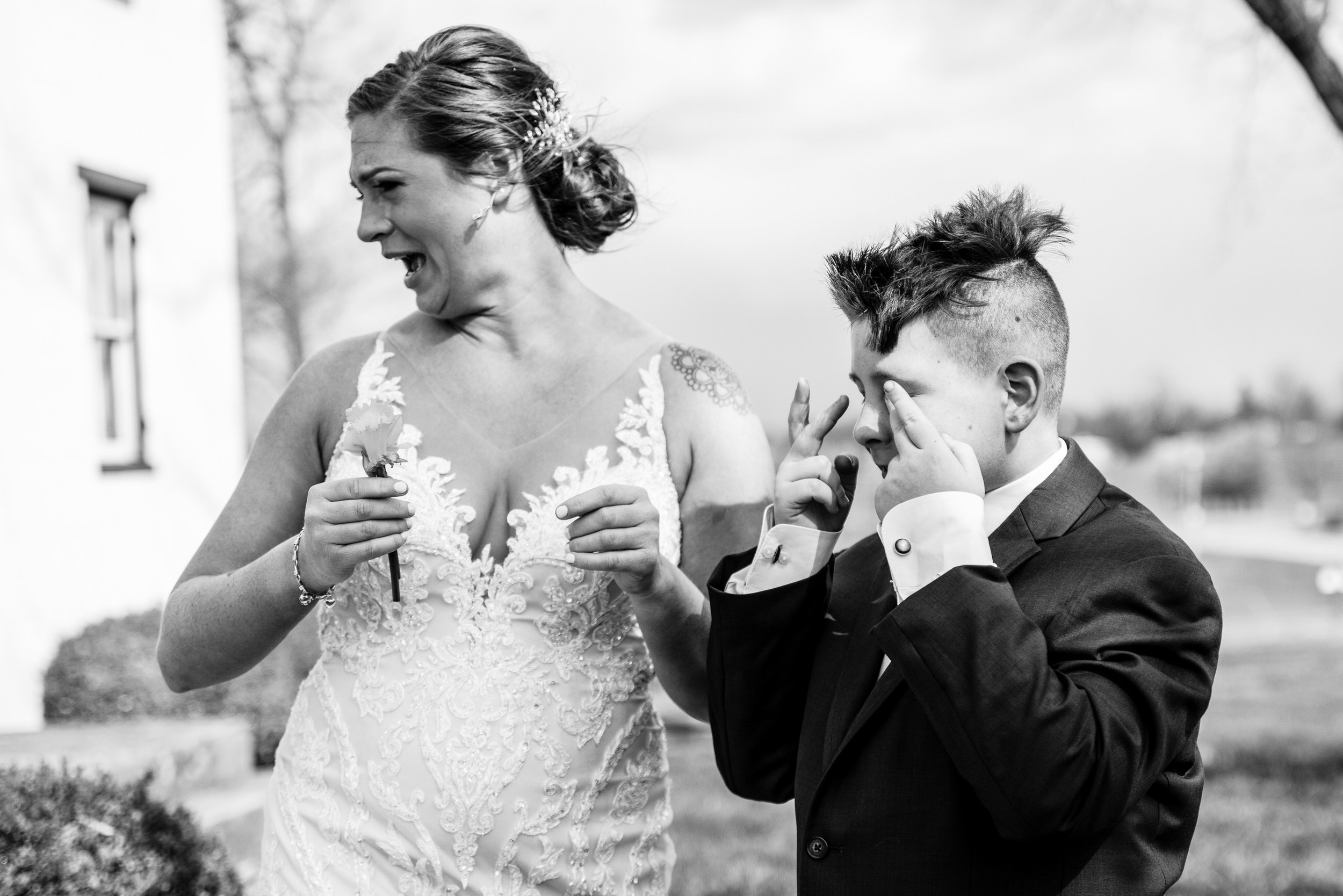 Green_Meadows_Farm_Wedding_Faith&Danny_Getting_Ready-9992.jpg