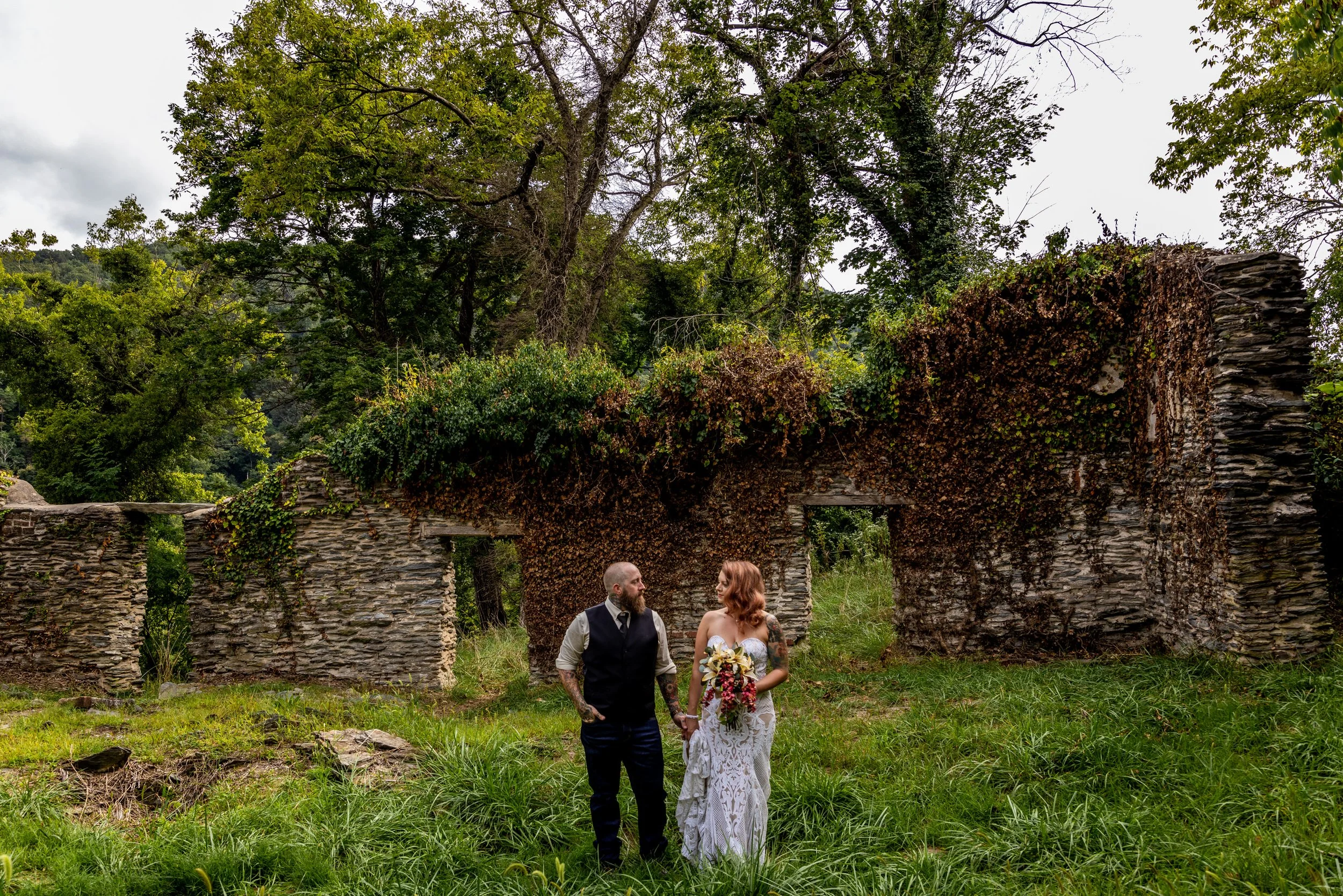 West_Virginia_Wedding_Rachelle&Chris_Love_and_Adventure_Photography-1894.jpg