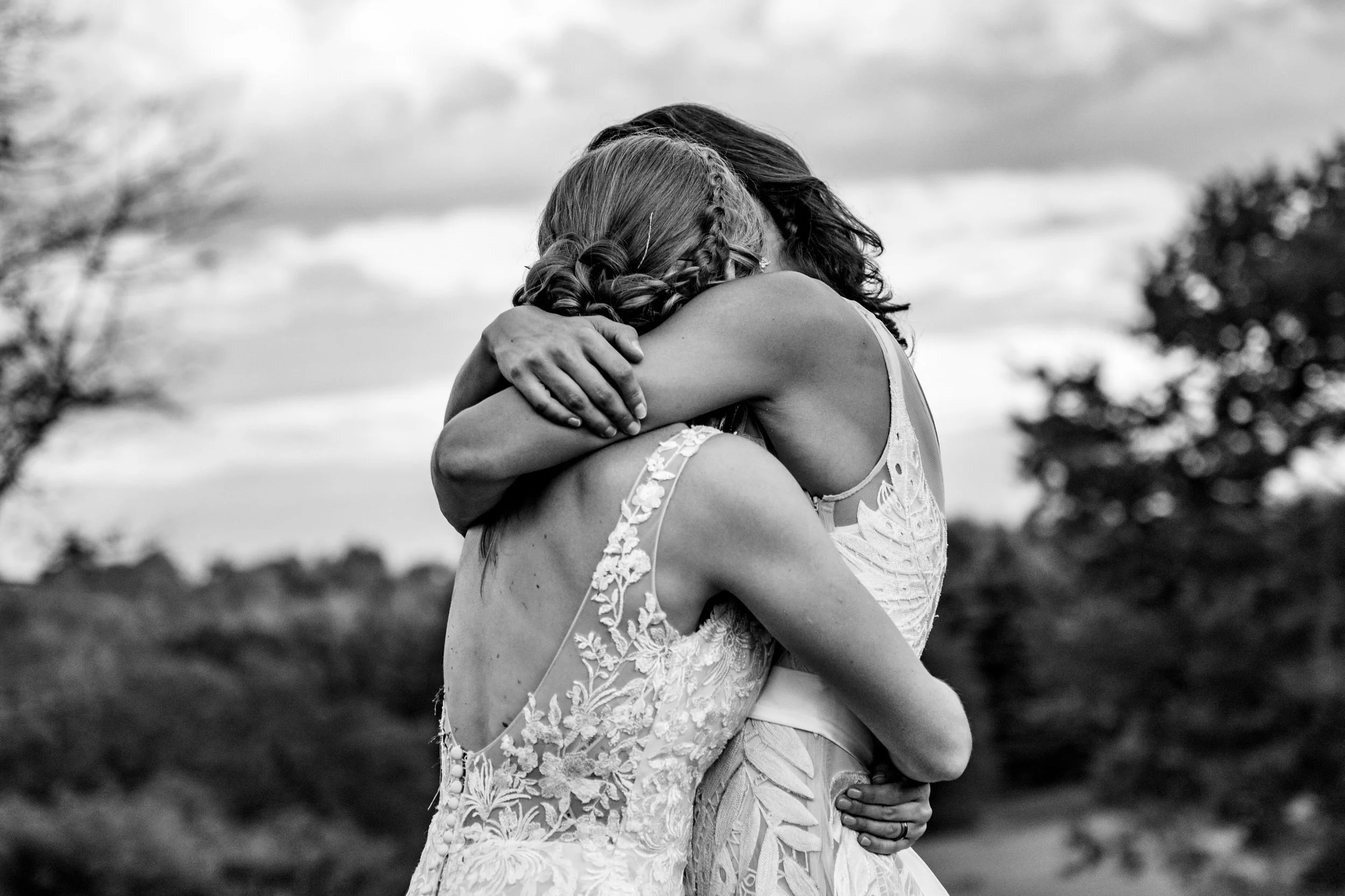 VirginiaBackyardWedding-Hannah&Anna-3692.jpg