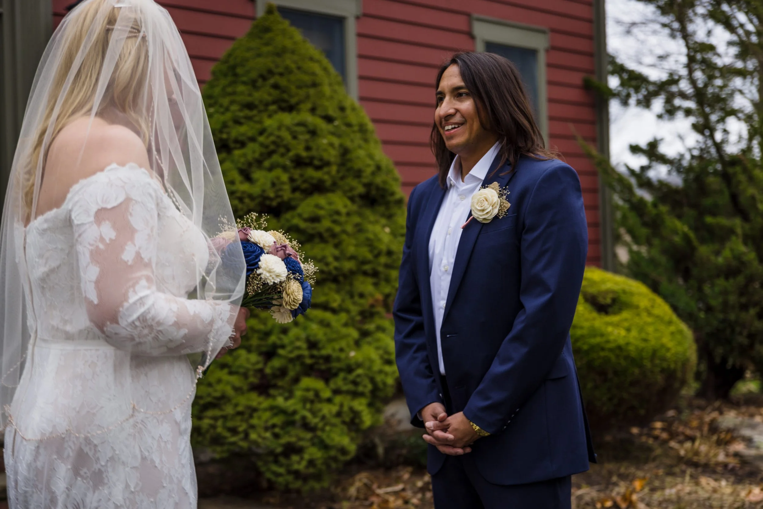 Backyard_New_York_Elopement_Jess&Chris_Getting_Ready-6514.jpg