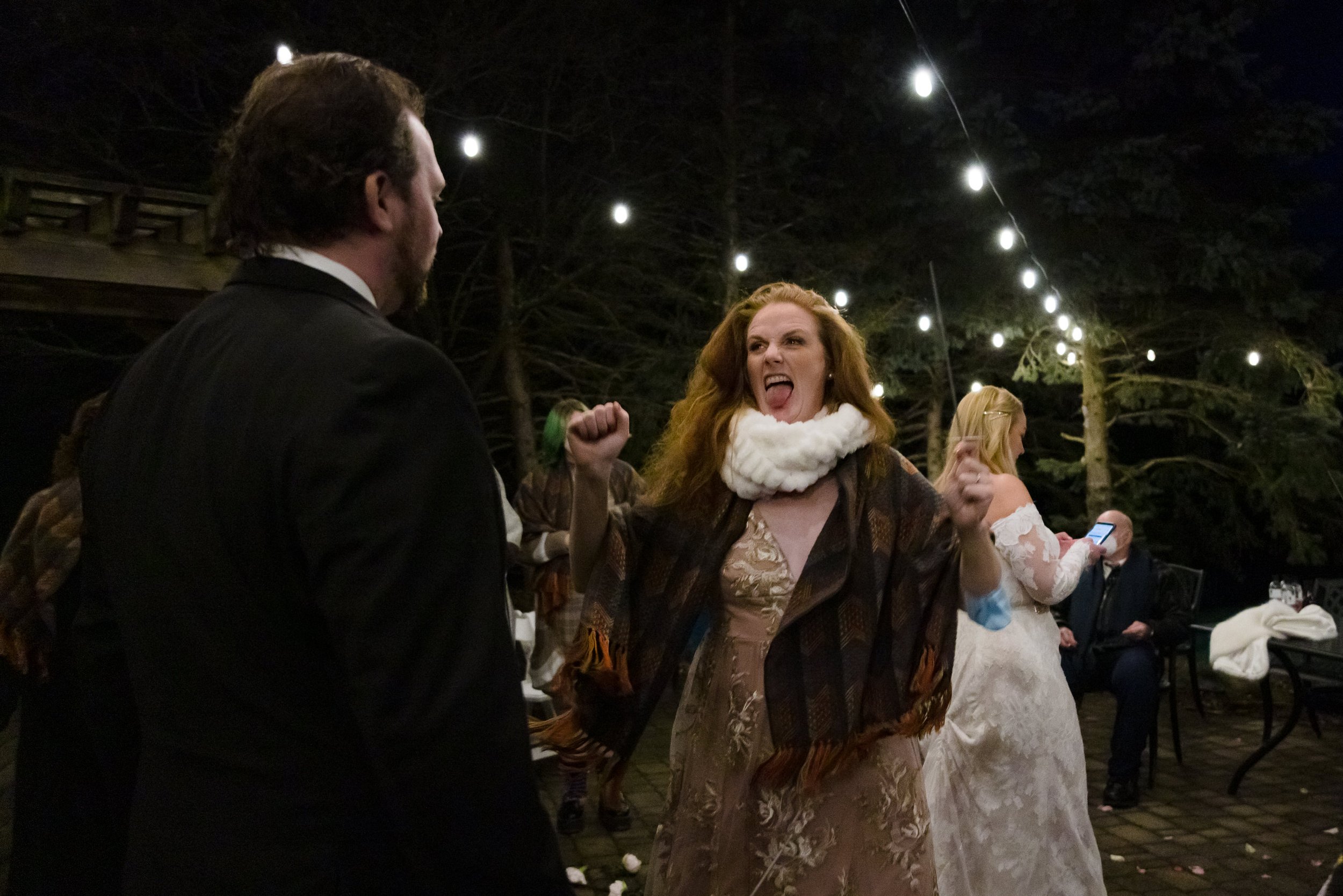 Backyard_New_York_Elopement_Jess&Chris_Dance_Party-8443.jpg