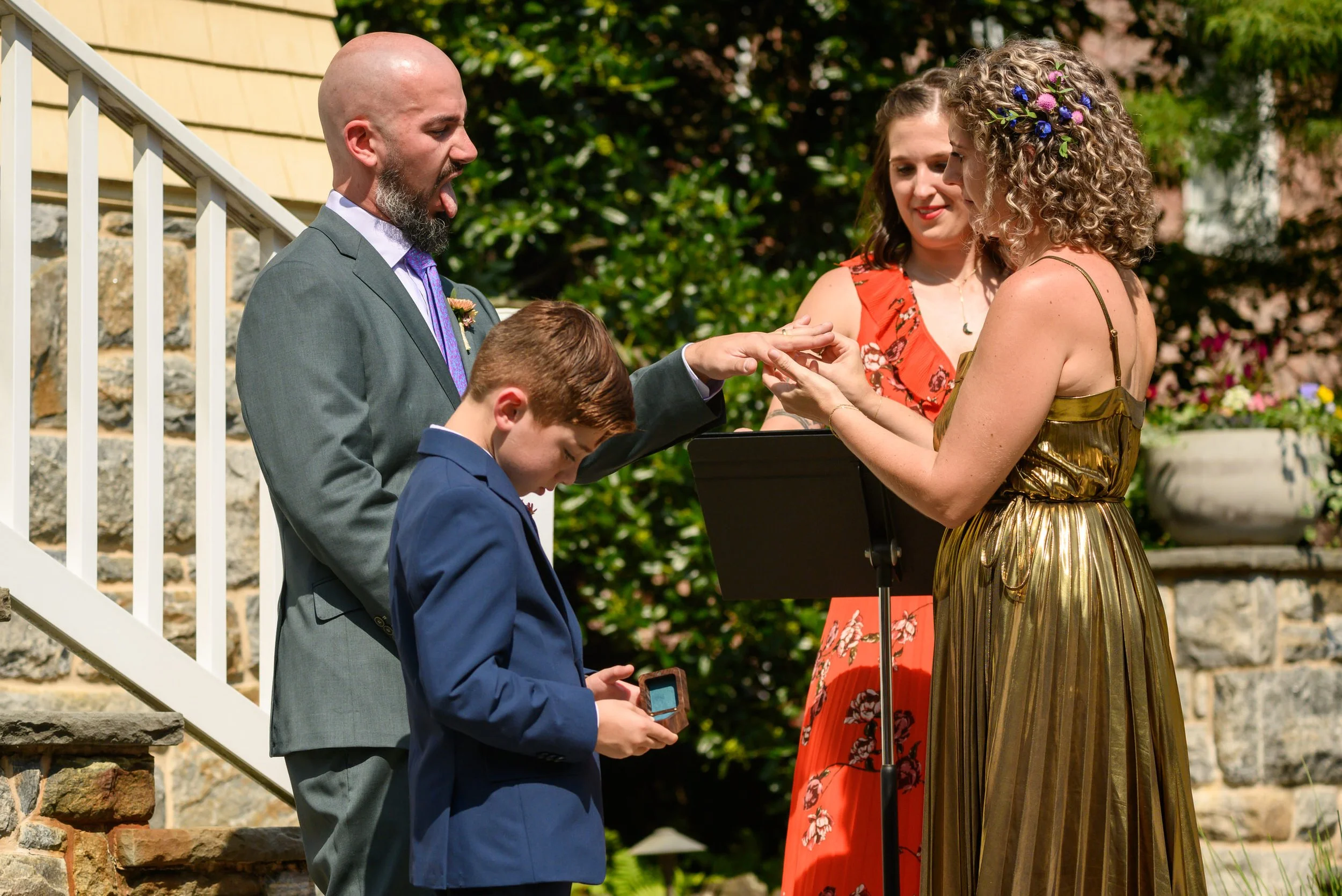 Backyard-Baltimore-Wedding-Portraits-Taryn-and-Evan-Ceremony-7881.jpg