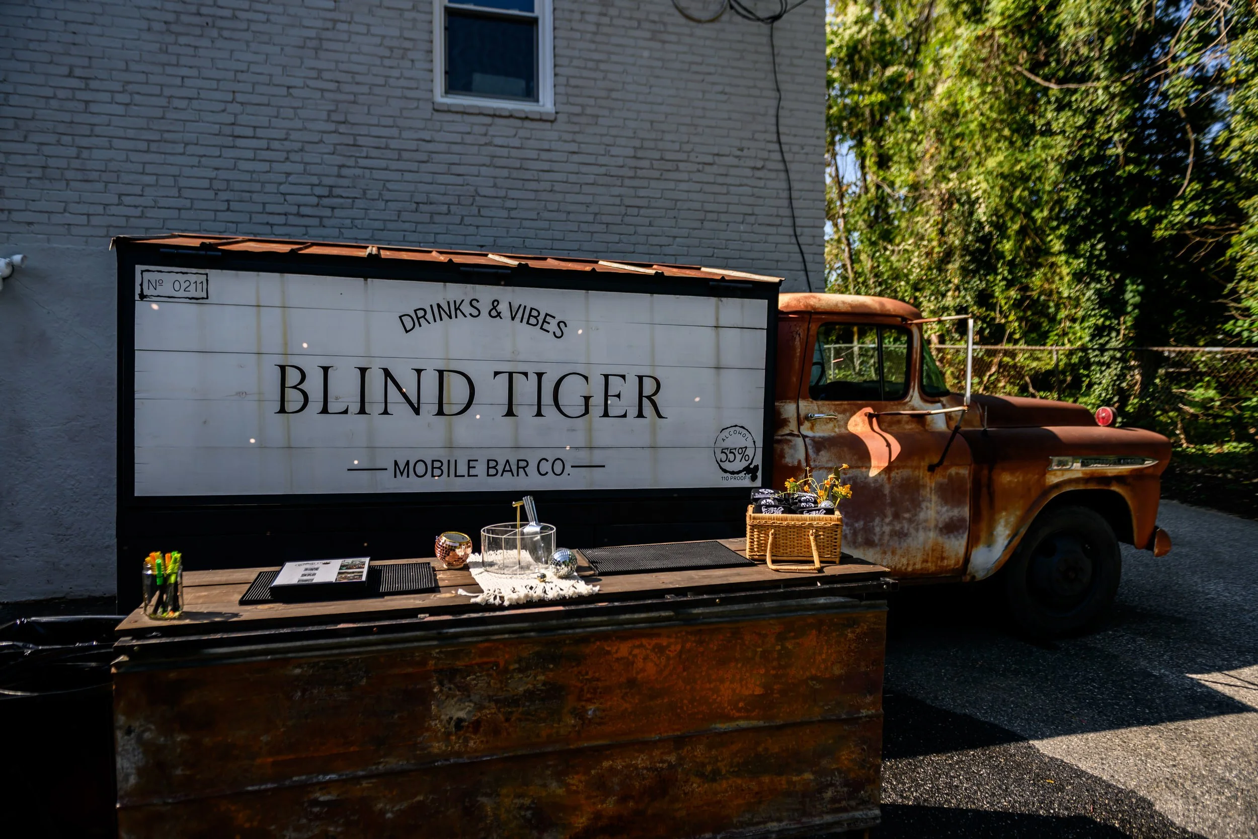 Backyard-Baltimore-Wedding-Getting-Ready-Taryn-and-Evan-3228.jpg