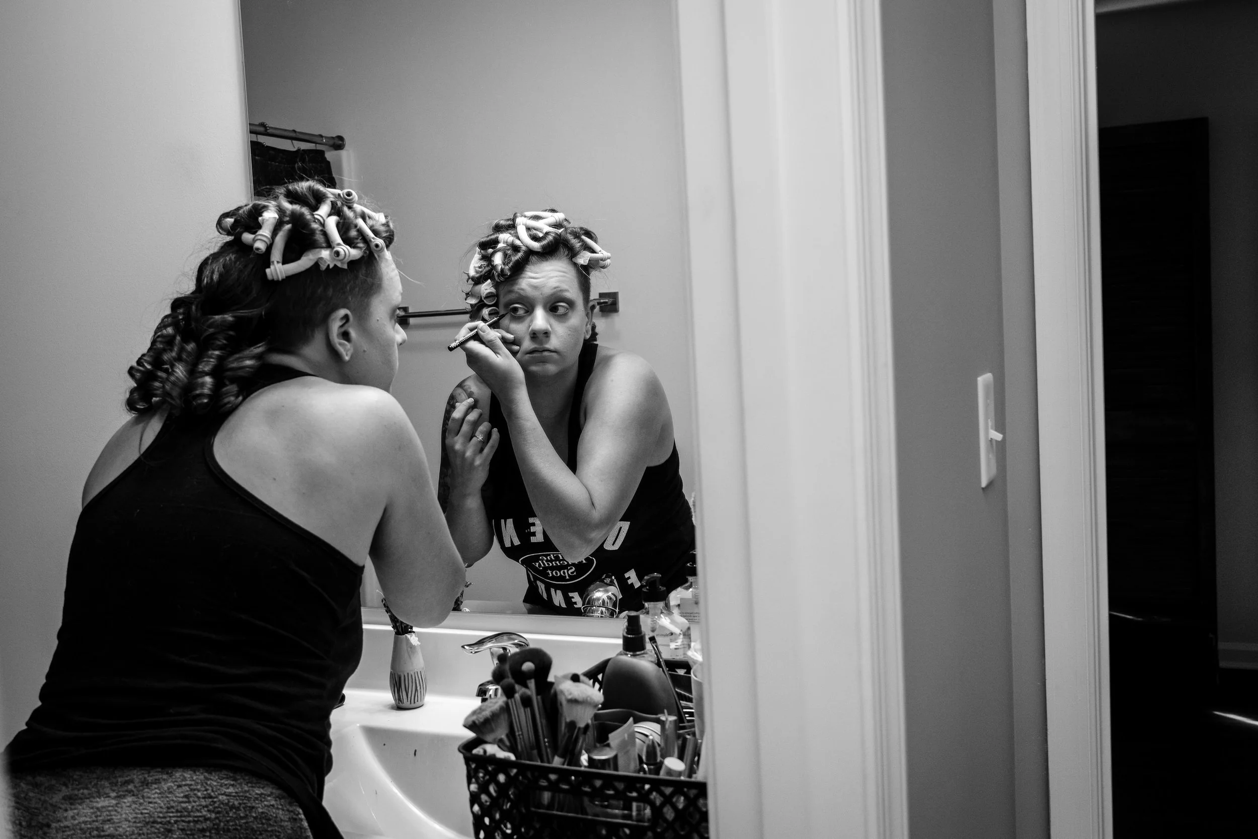 West_Virginia_Wedding_Rachelle&Chris_Getting_Ready_Love_and_Adventure_Photography-0149.jpg