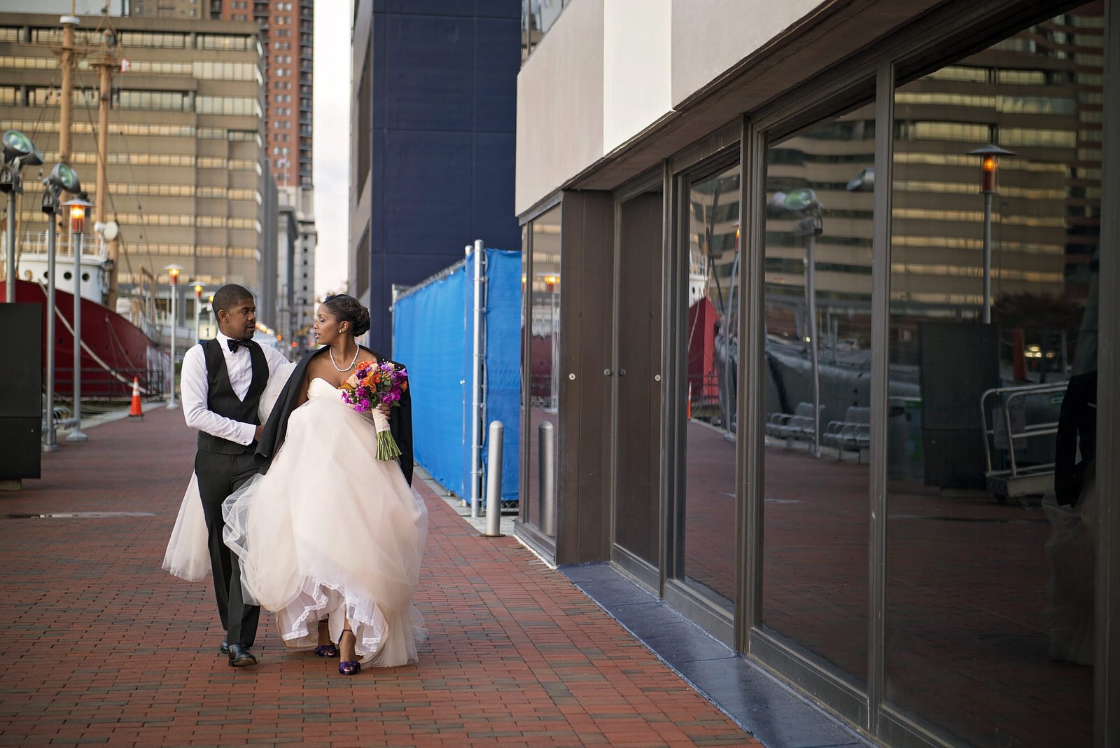 BaltimoreAquariumWedding-L'Oreal&Jeff640.jpg
