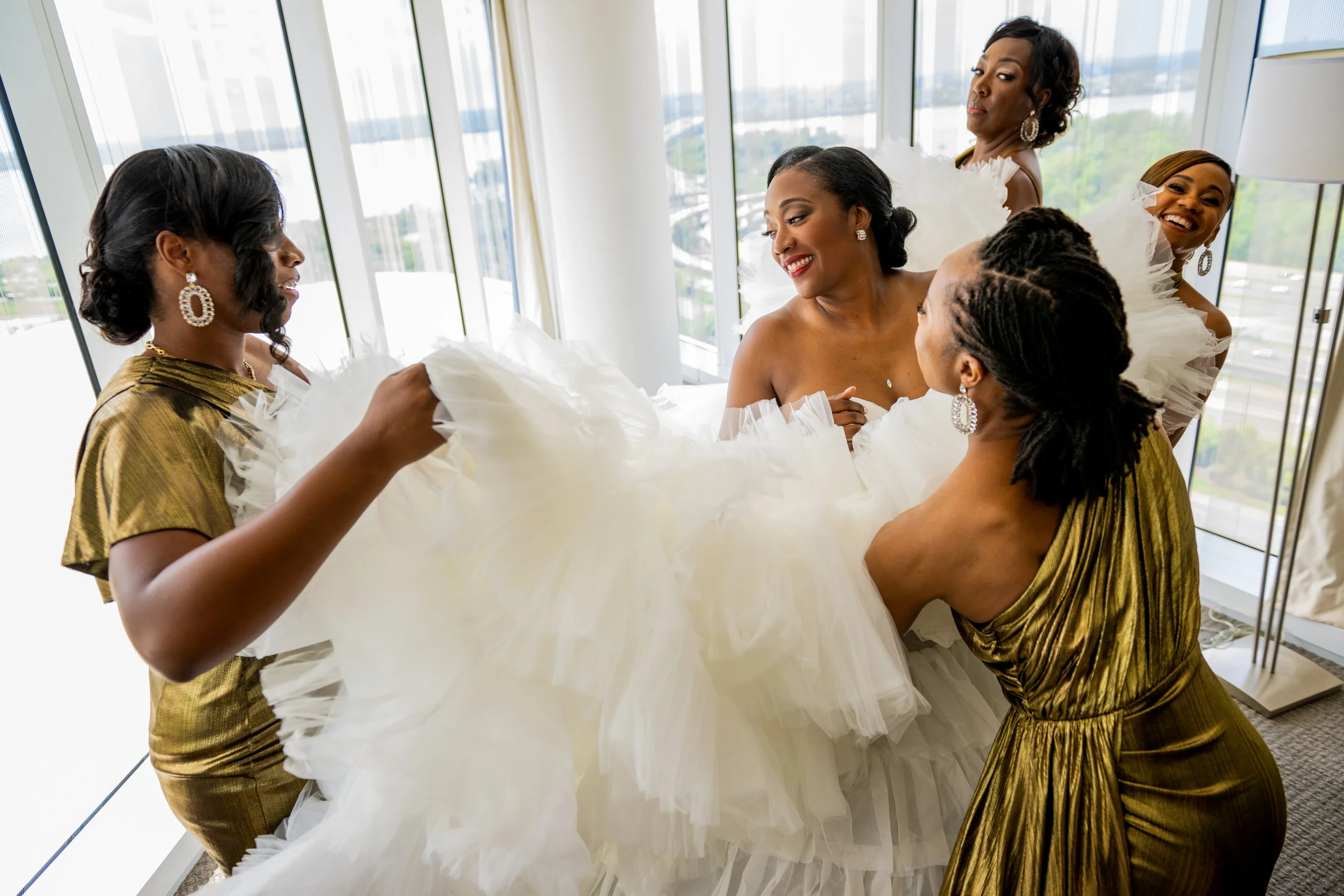 National_Harbor_Maryland_Wedding_Jess&Rodney_Getting_Ready-4187.jpg