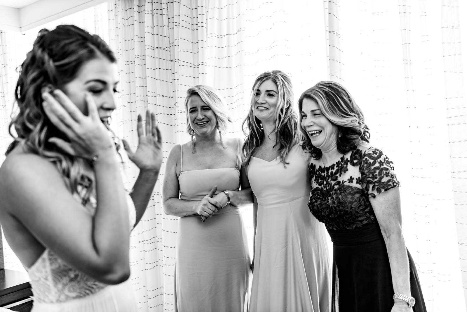 DistrictWineryWedding-Bonnie&Mark-GettingReady-4439.jpg