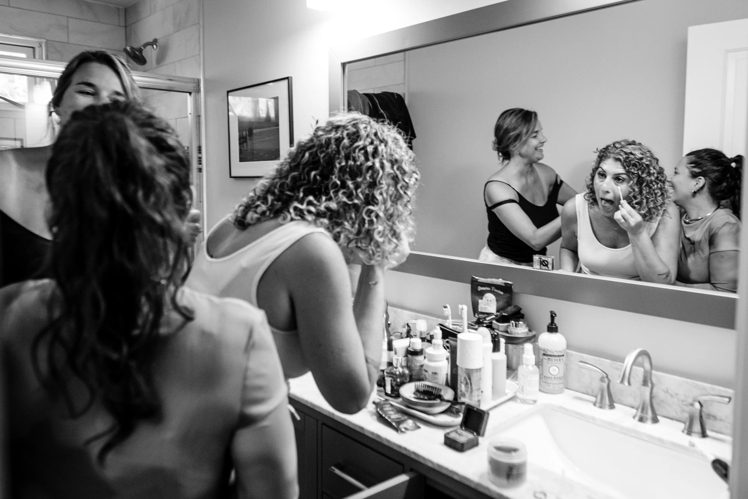 Backyard-Baltimore-Wedding-Getting-Ready-Taryn-and-Evan-4322.jpg