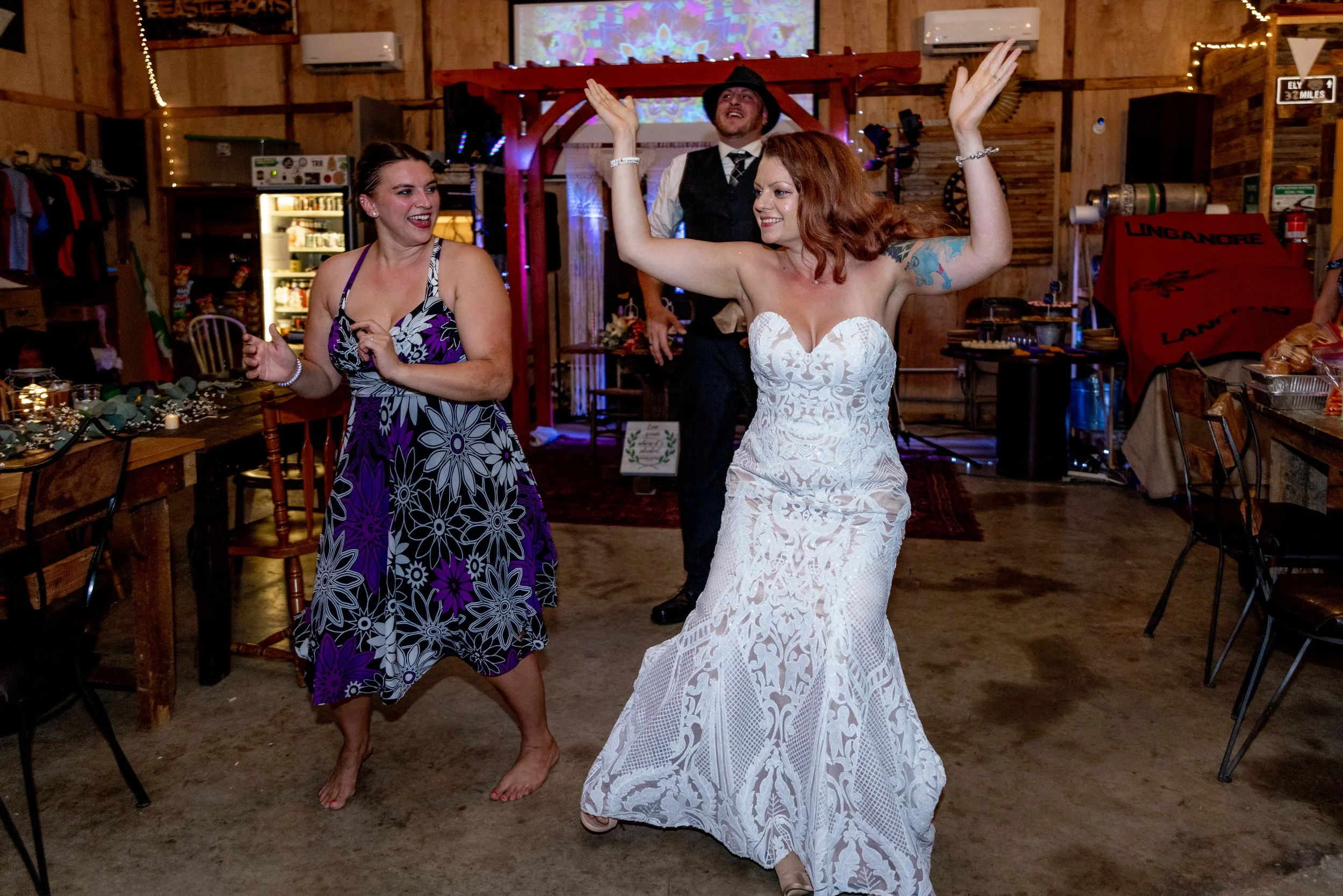 West_Virginia_Wedding_Rachelle&Chris_Love_and_Adventure_Photography_Reception-5921.jpg