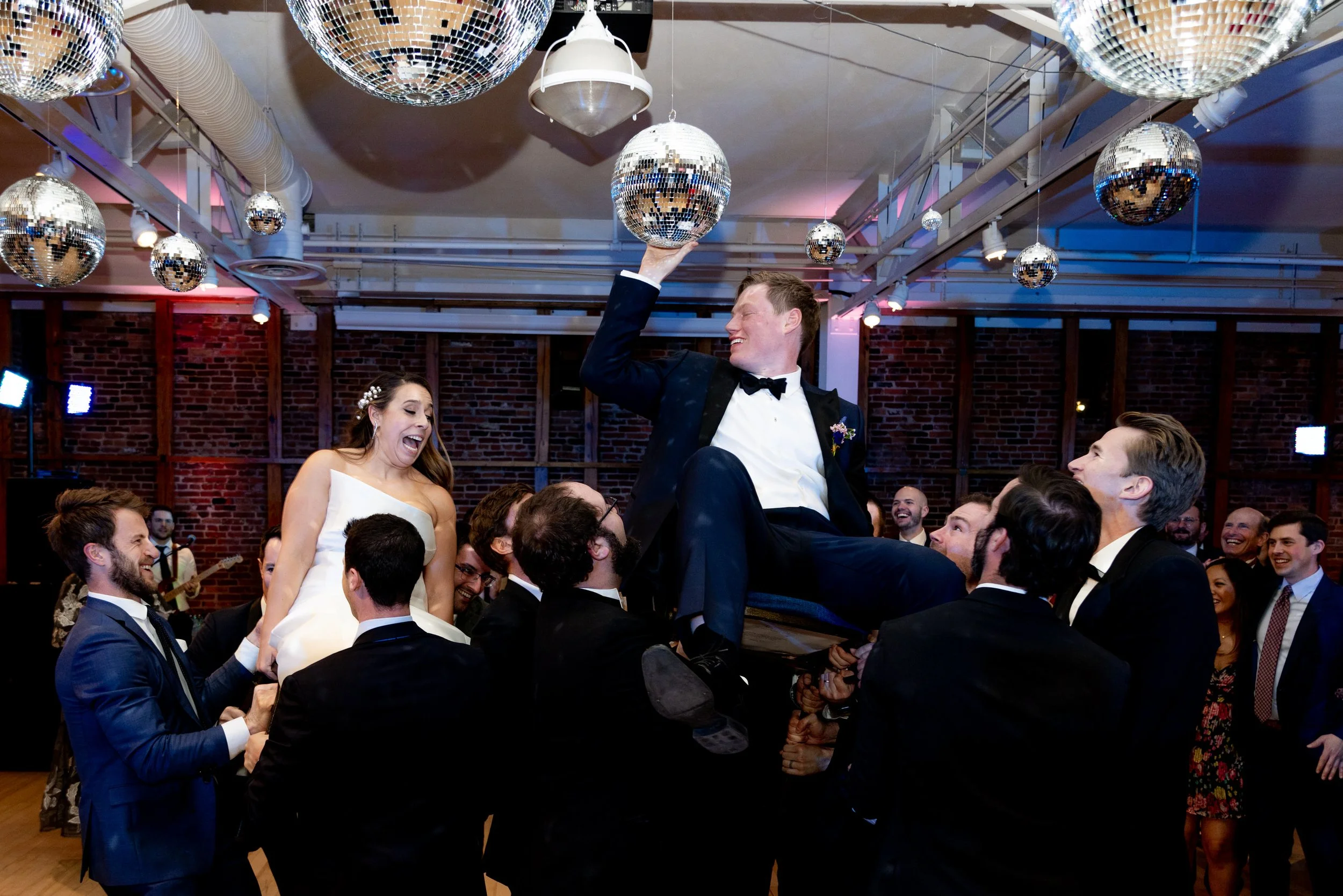 American_Visionary_Museum_Baltimore_Wedding_Allison&Dan_Reception-2820.jpg