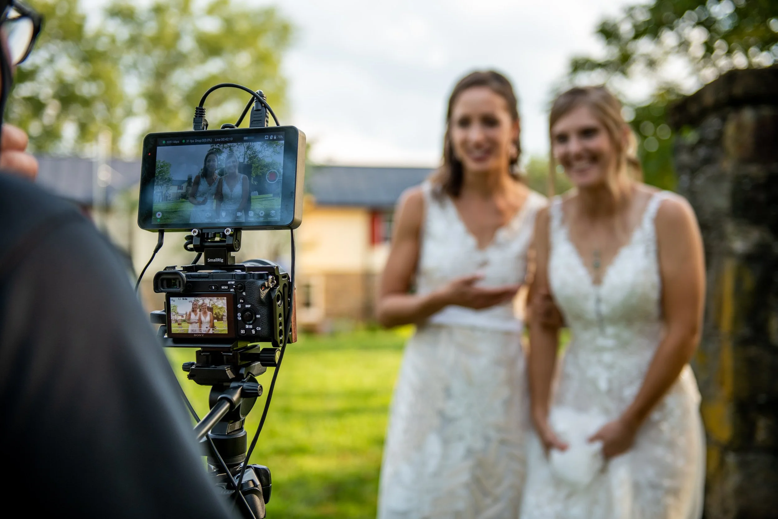 VirginiaBackyardWedding-Ceremony-Hannah&Anna-2343.jpg