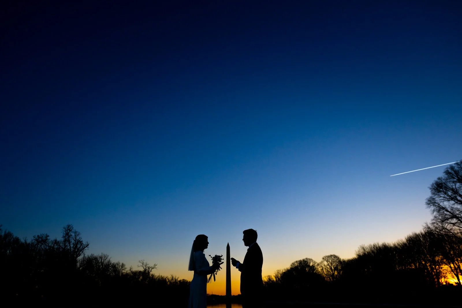 Lincoln Memorial Sunrise winter elopement 